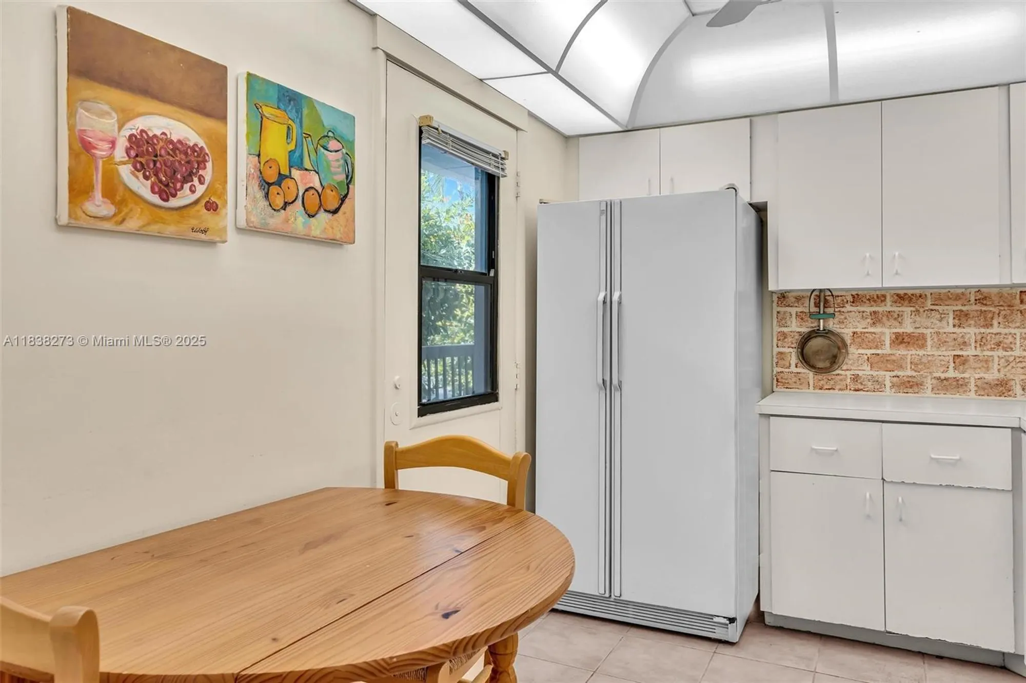 Property Slideshow image 19 of 43 | 20400 w country club dr 215, Aventura, FL, 33180