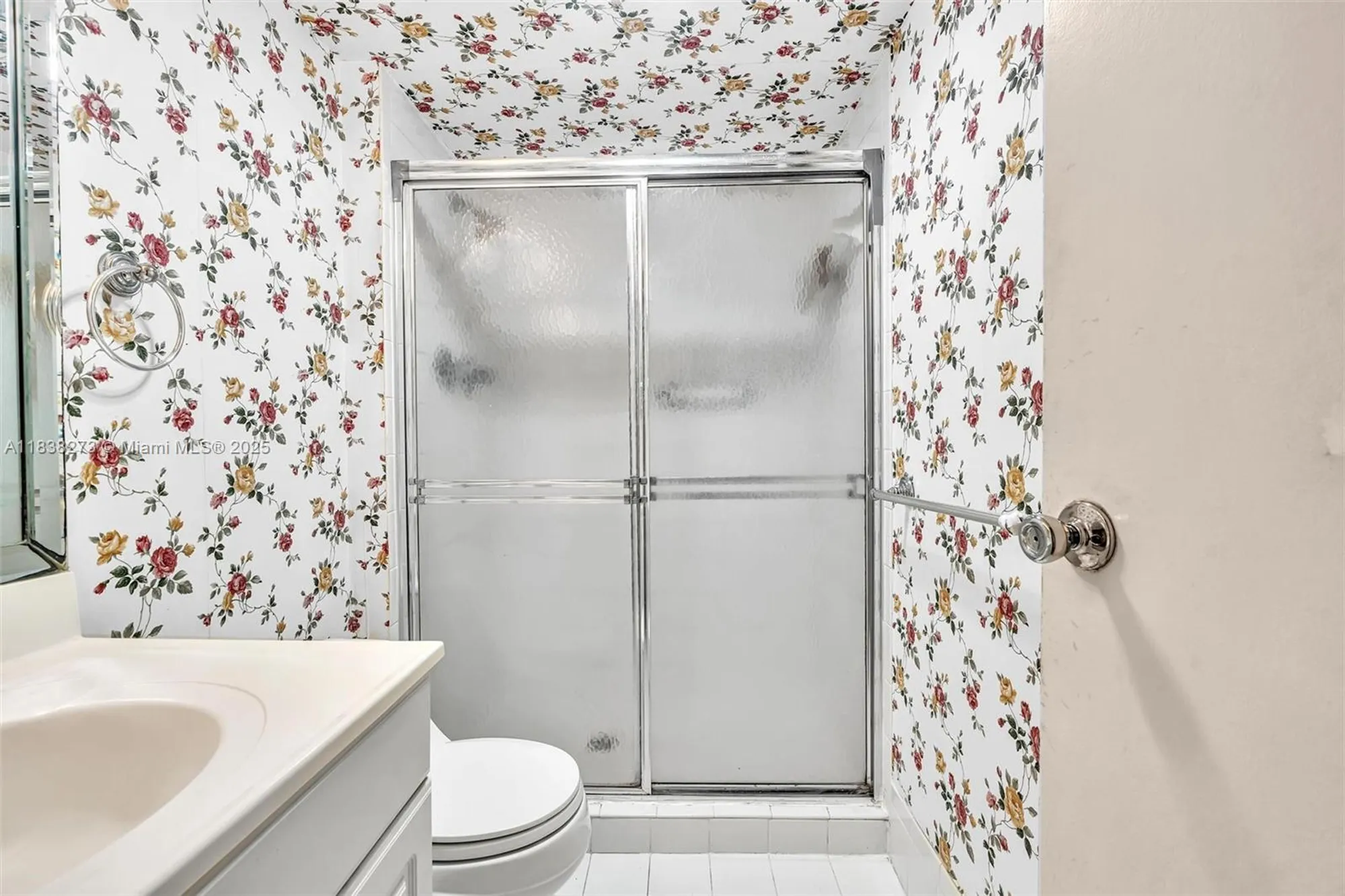 Property Slideshow image 25 of 43 | 20400 w country club dr 215, Aventura, FL, 33180