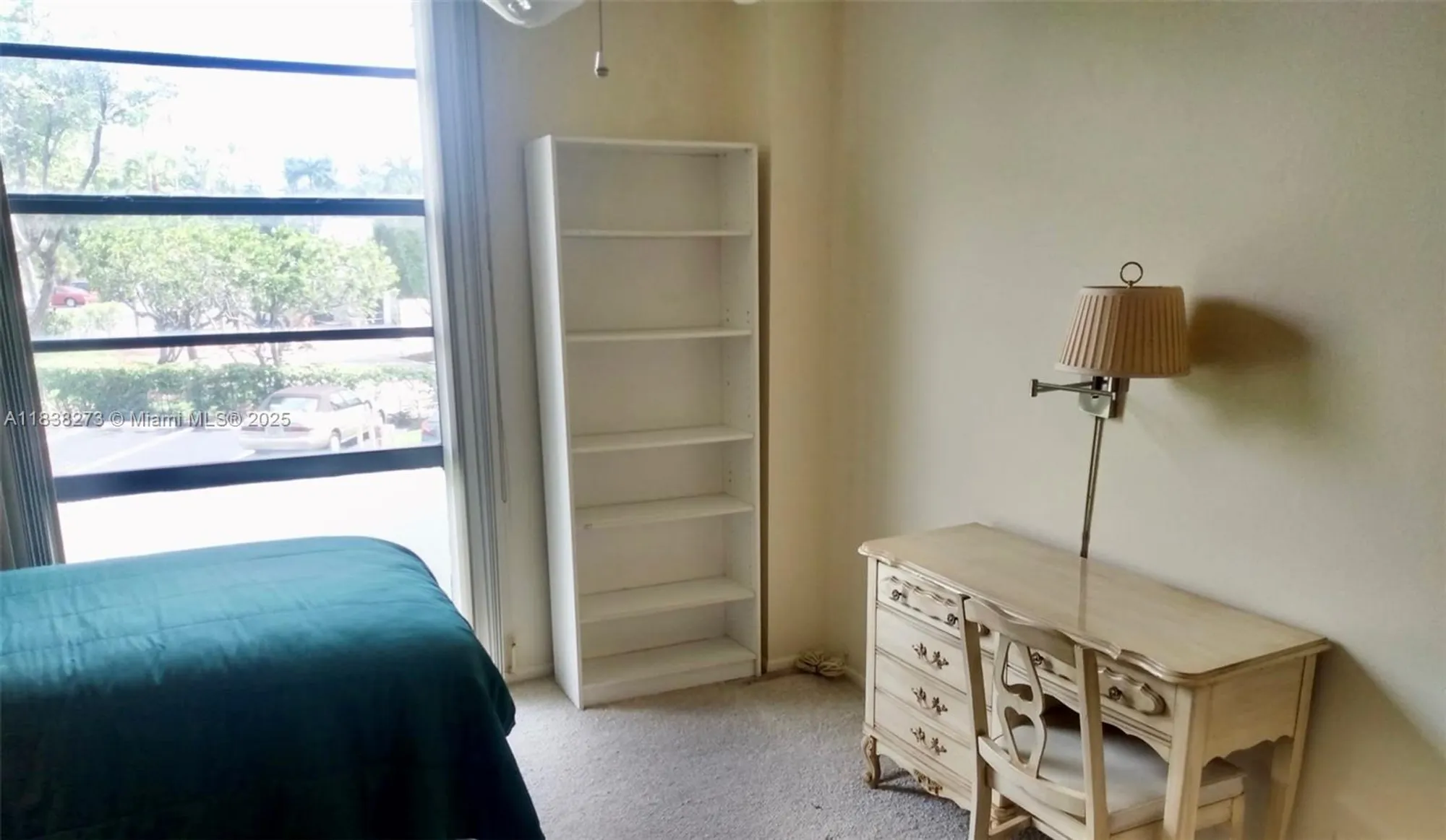 Property Slideshow image 26 of 43 | 20400 w country club dr 215, Aventura, FL, 33180