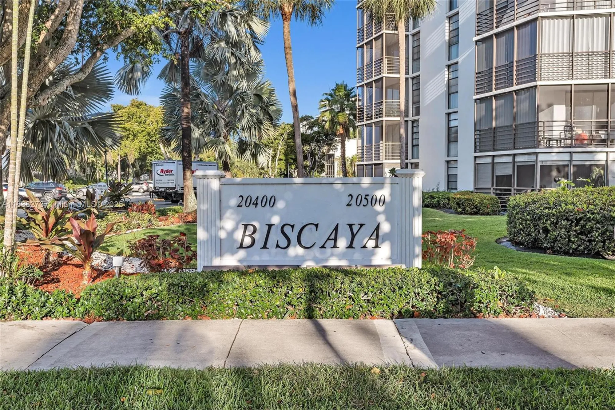 Property Slideshow image 42 of 43 | 20400 w country club dr 215, Aventura, FL, 33180