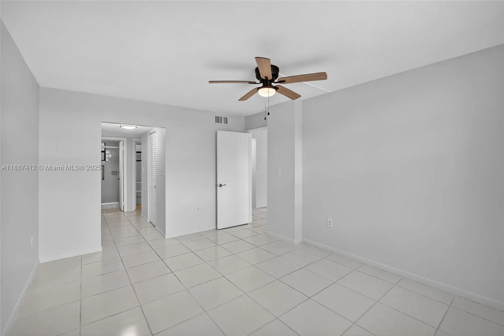 Property Slideshow image 15 of 82 | 1100 colony point cir apt 205, Pembroke Pines, FL, 33026