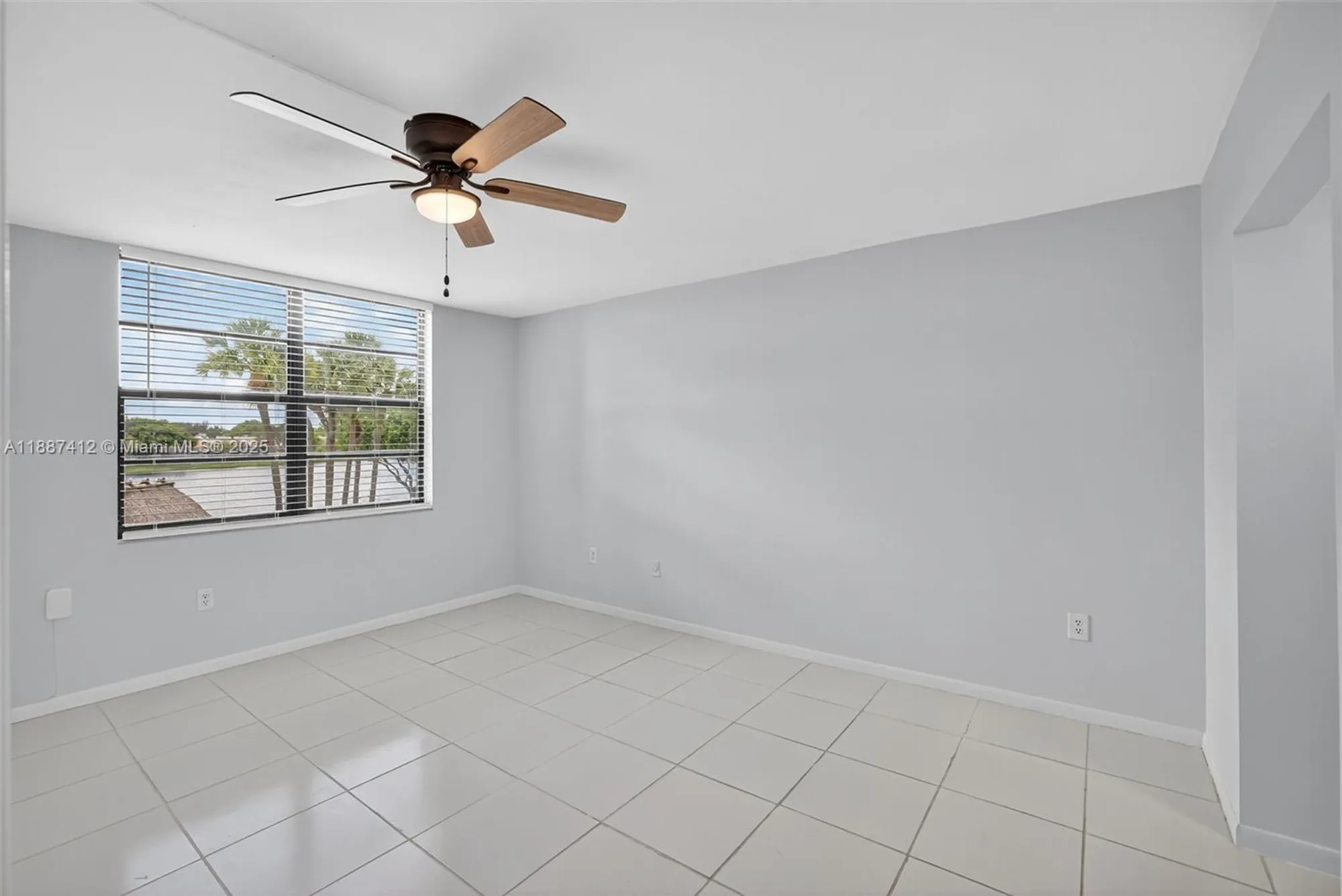 Property Slideshow image 13 of 82 | 1100 colony point cir apt 205, Pembroke Pines, FL, 33026
