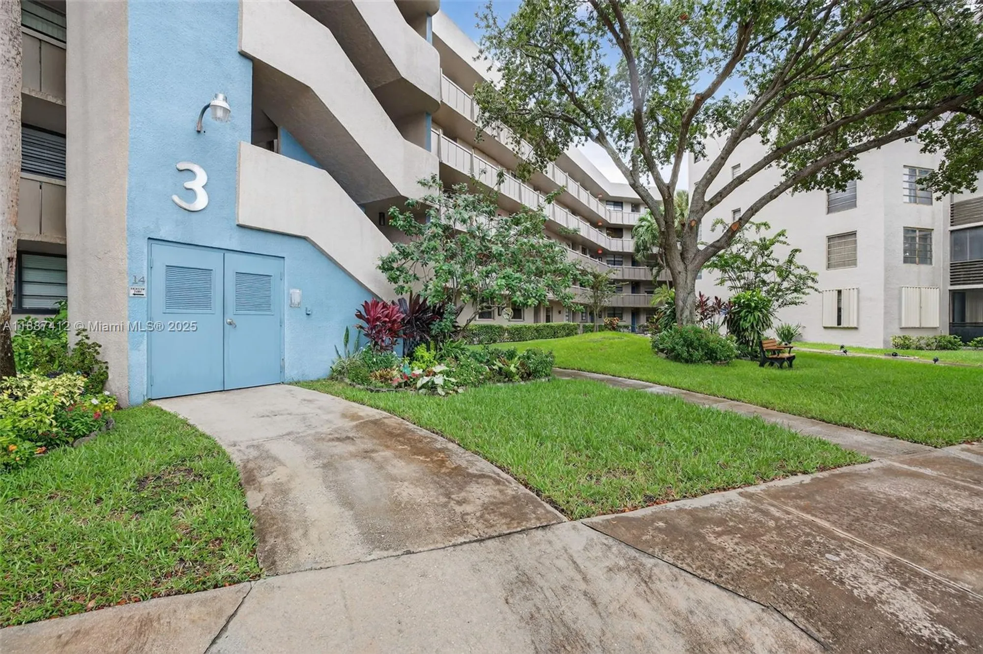 Property Slideshow image 28 of 82 | 1100 colony point cir apt 205, Pembroke Pines, FL, 33026
