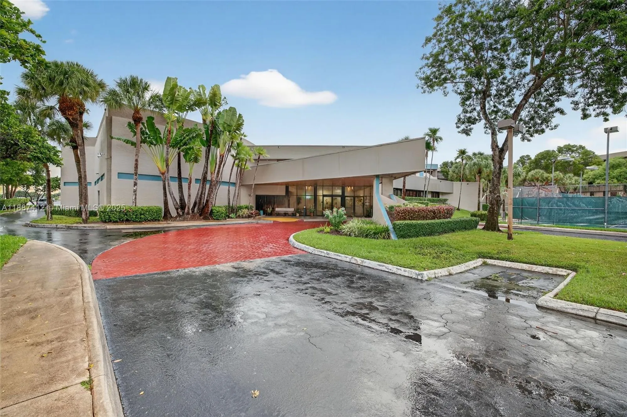 Property Slideshow image 35 of 82 | 1100 colony point cir apt 205, Pembroke Pines, FL, 33026