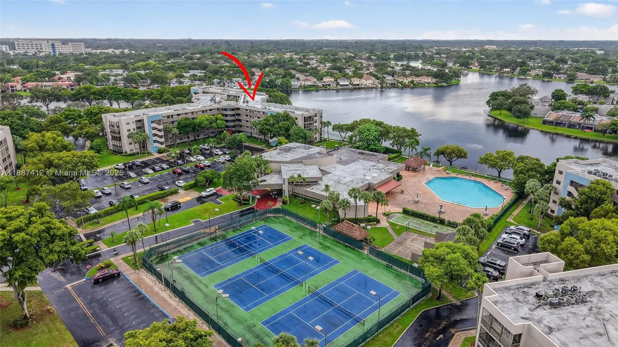 Property Slideshow image 3 of 82 | 1100 colony point cir apt 205, Pembroke Pines, FL, 33026