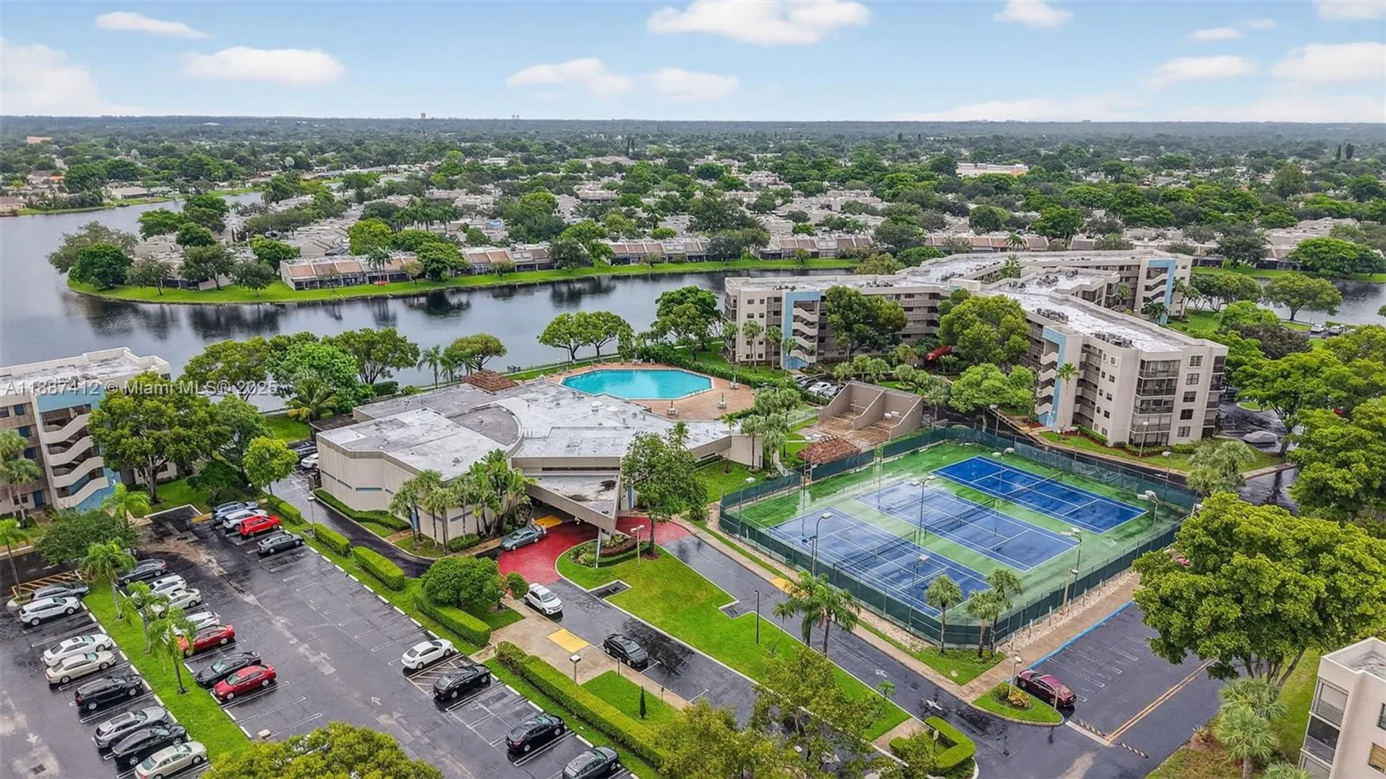 Property Slideshow image 64 of 82 | 1100 colony point cir apt 205, Pembroke Pines, FL, 33026