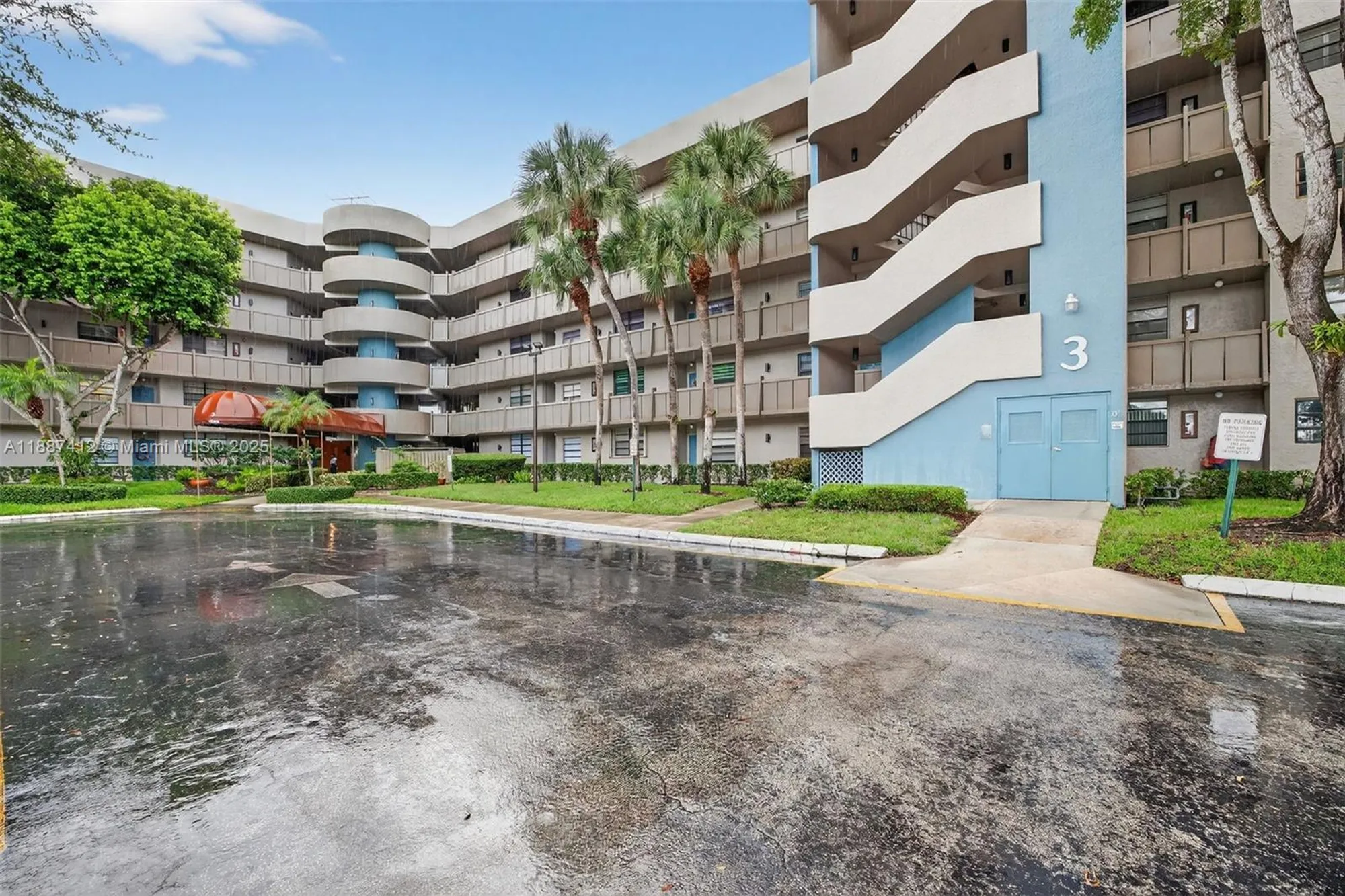 Property Slideshow image 60 of 82 | 1100 colony point cir apt 205, Pembroke Pines, FL, 33026