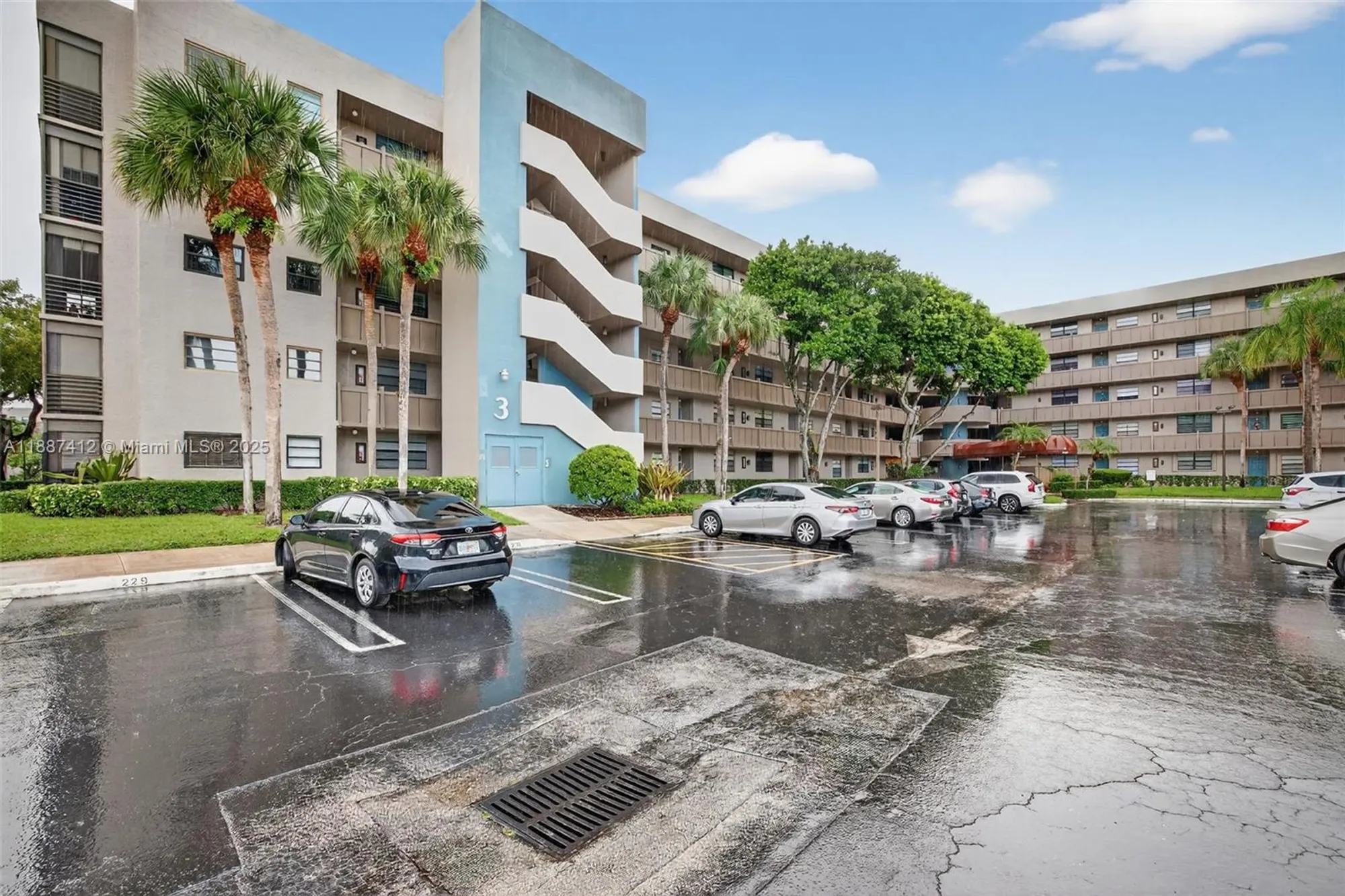 Property Slideshow image 61 of 82 | 1100 colony point cir apt 205, Pembroke Pines, FL, 33026