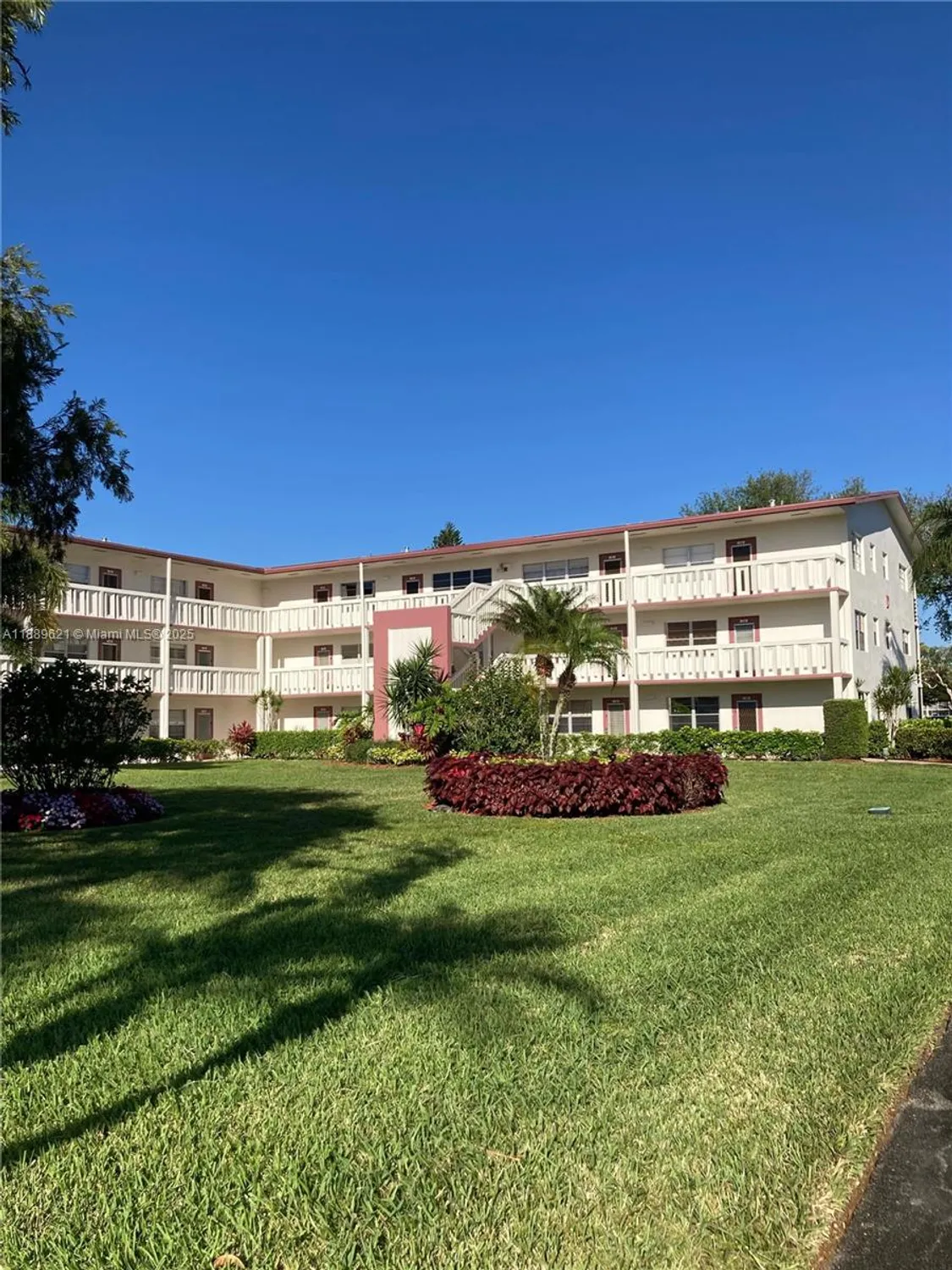 Property Slideshow image 1 of 23 | 157 fanshaw d # 157, Boca Raton, FL, 33434