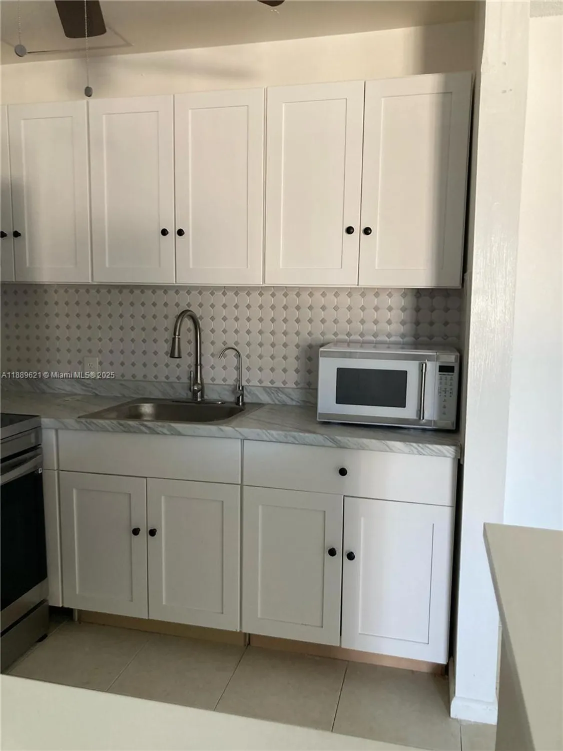 Property Slideshow image 5 of 23 | 157 fanshaw d # 157, Boca Raton, FL, 33434