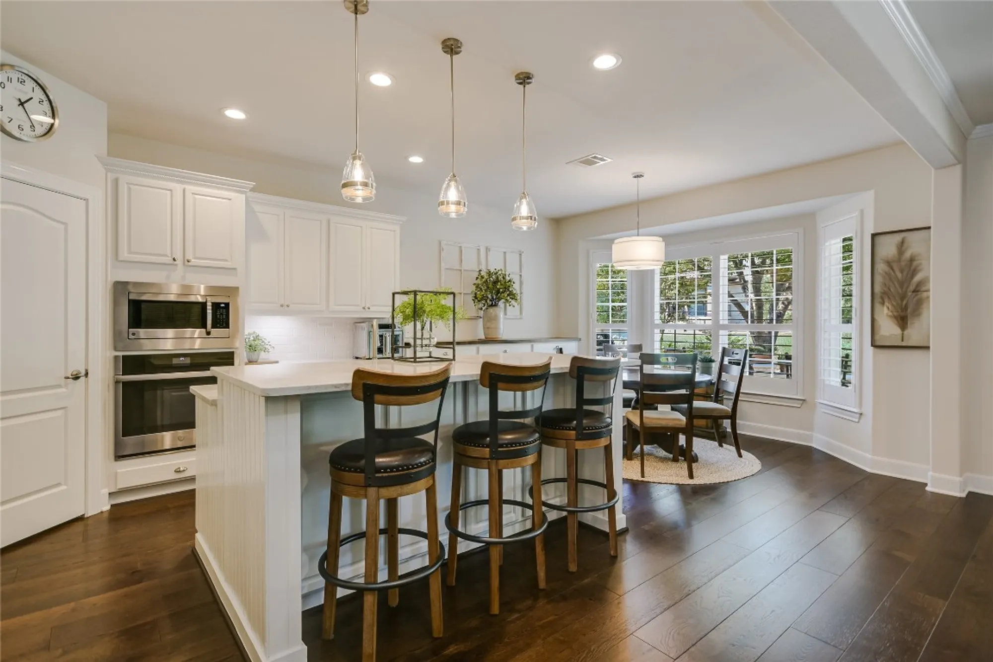 Property Slideshow image 14 of 30 | 105 whirlwind cv, Georgetown, TX, 78633