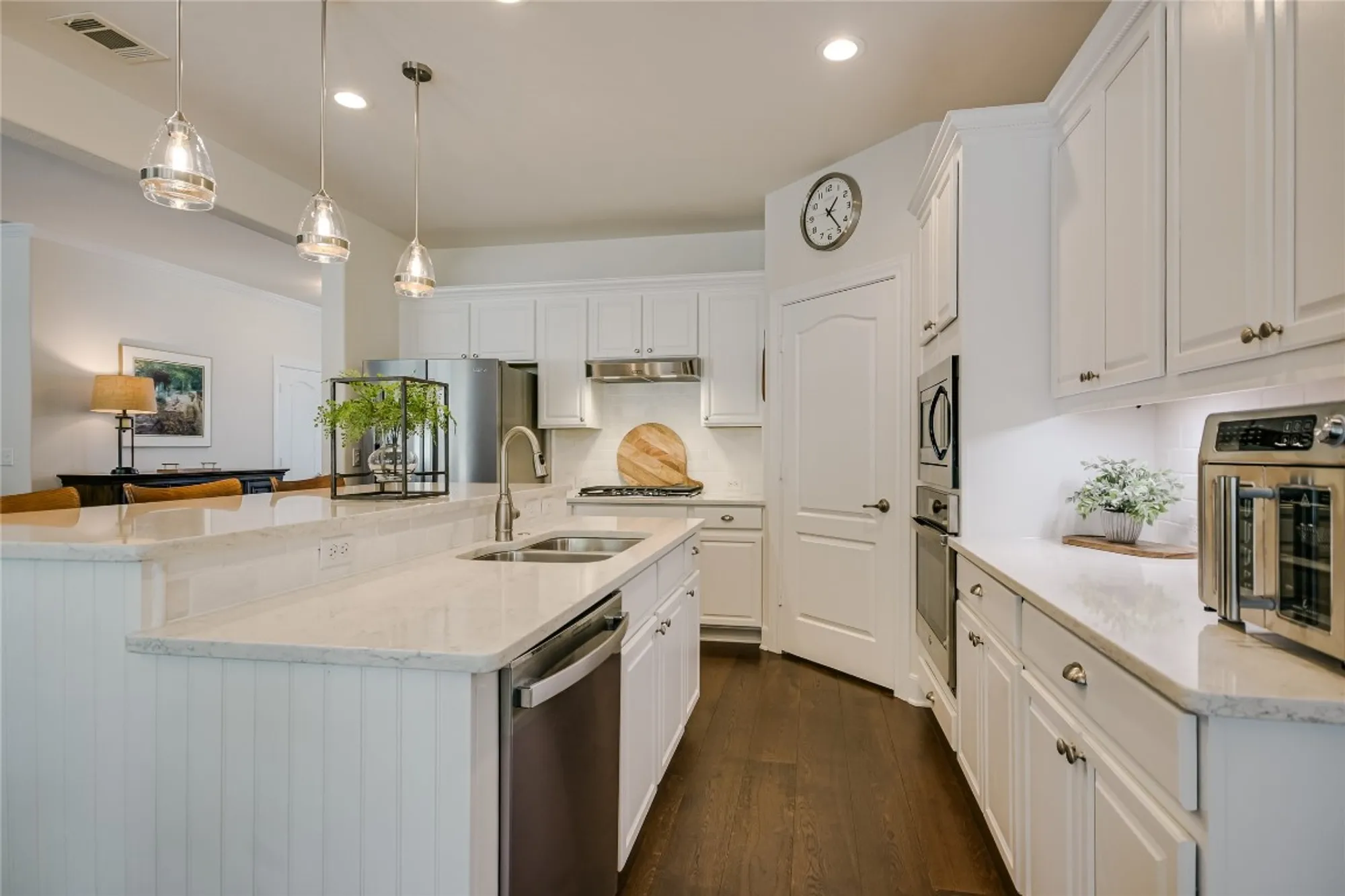 Property Slideshow image 13 of 30 | 105 whirlwind cv, Georgetown, TX, 78633