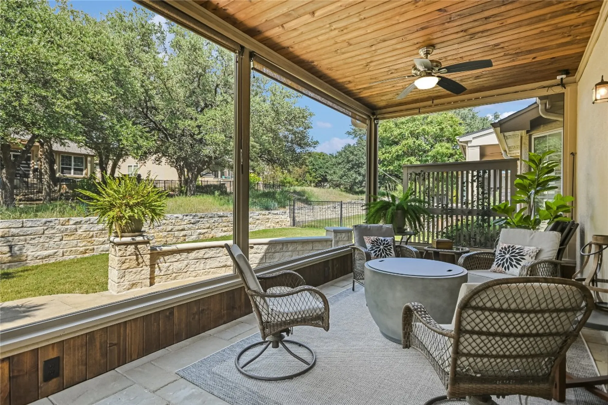 Property Slideshow image 26 of 30 | 105 whirlwind cv, Georgetown, TX, 78633