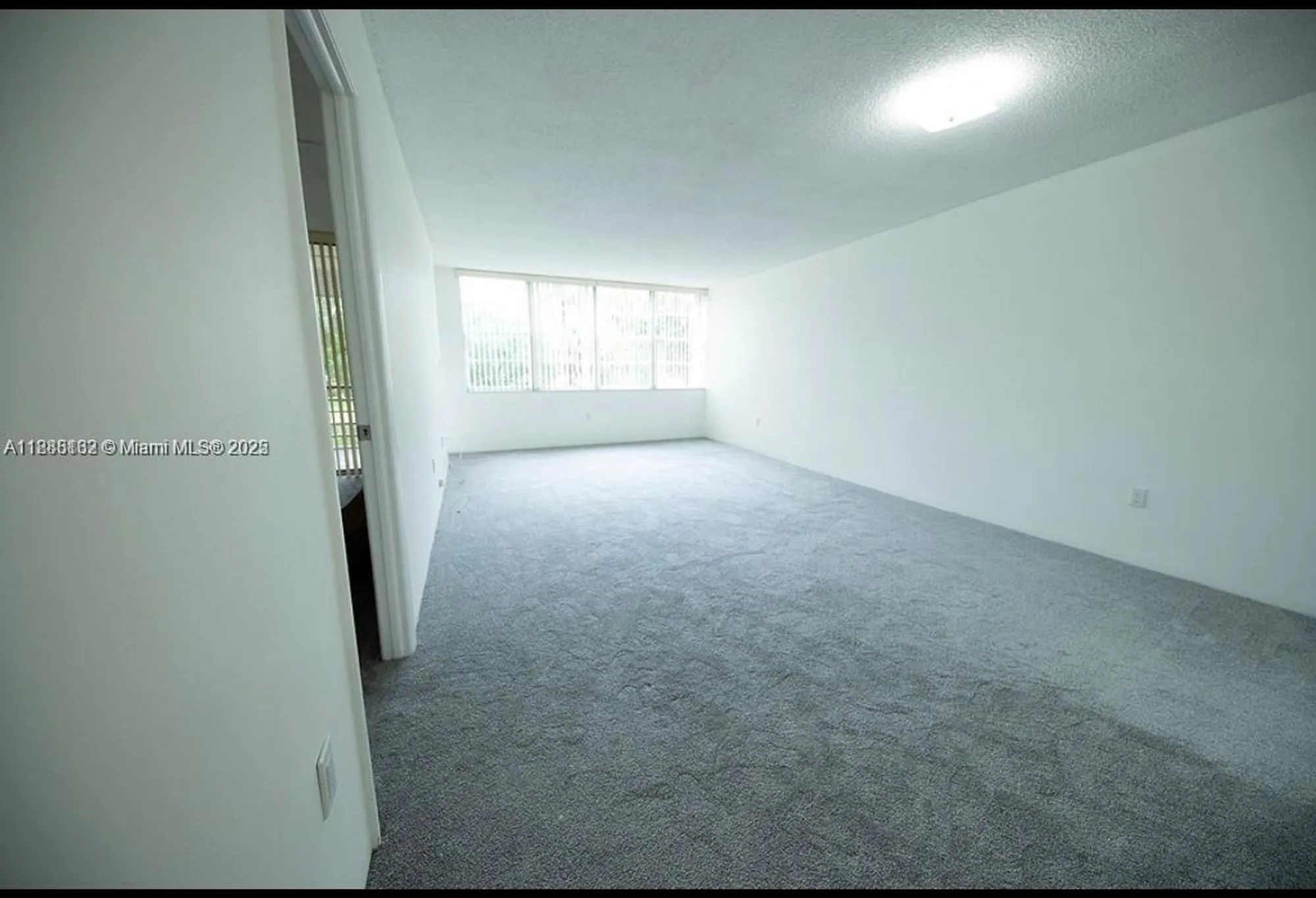 Property Slideshow image 4 of 8 | 1400 saint charles pl apt 222, Pembroke Pines, FL, 33026