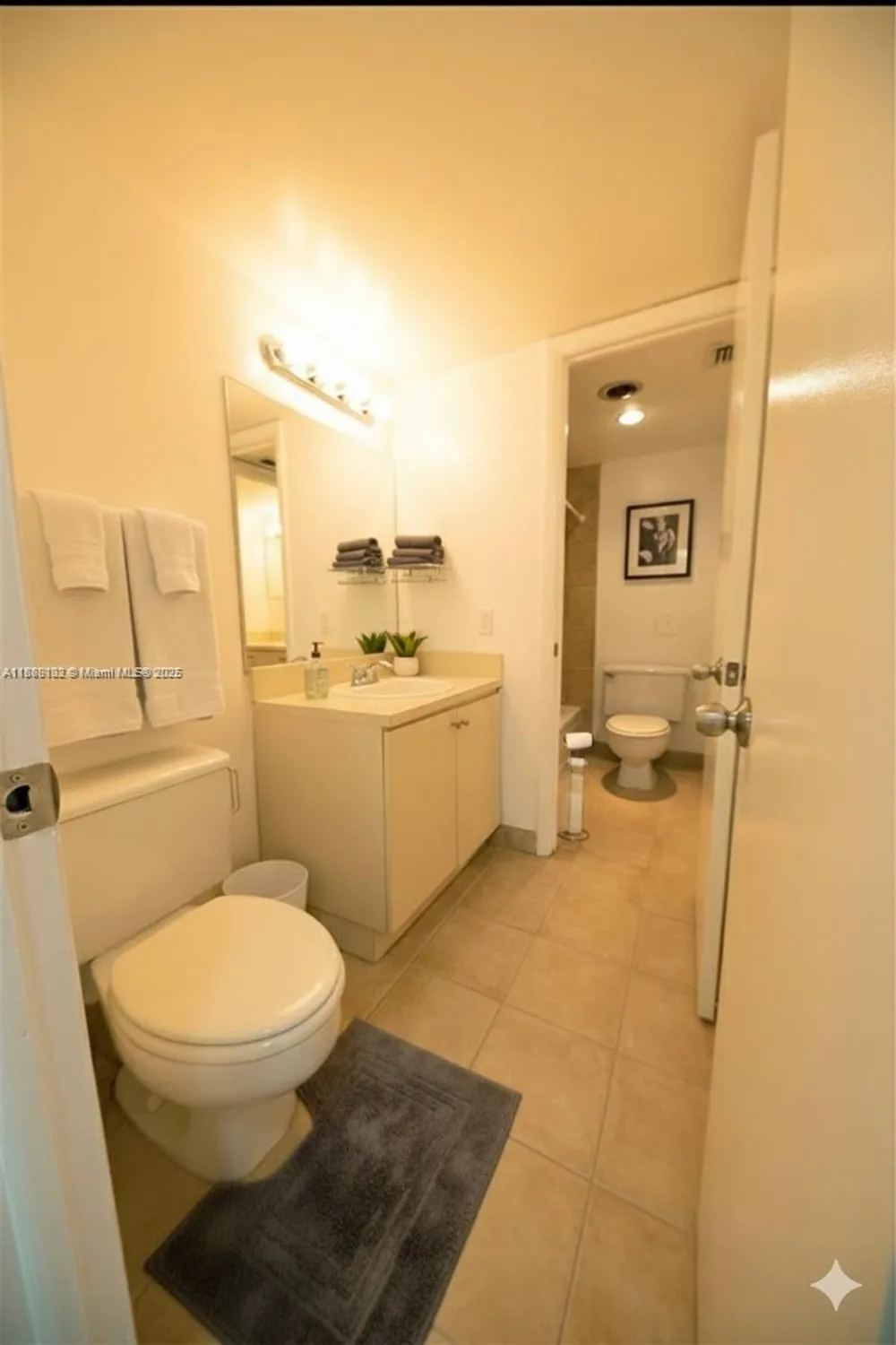 Property Slideshow image 6 of 8 | 1400 saint charles pl apt 222, Pembroke Pines, FL, 33026