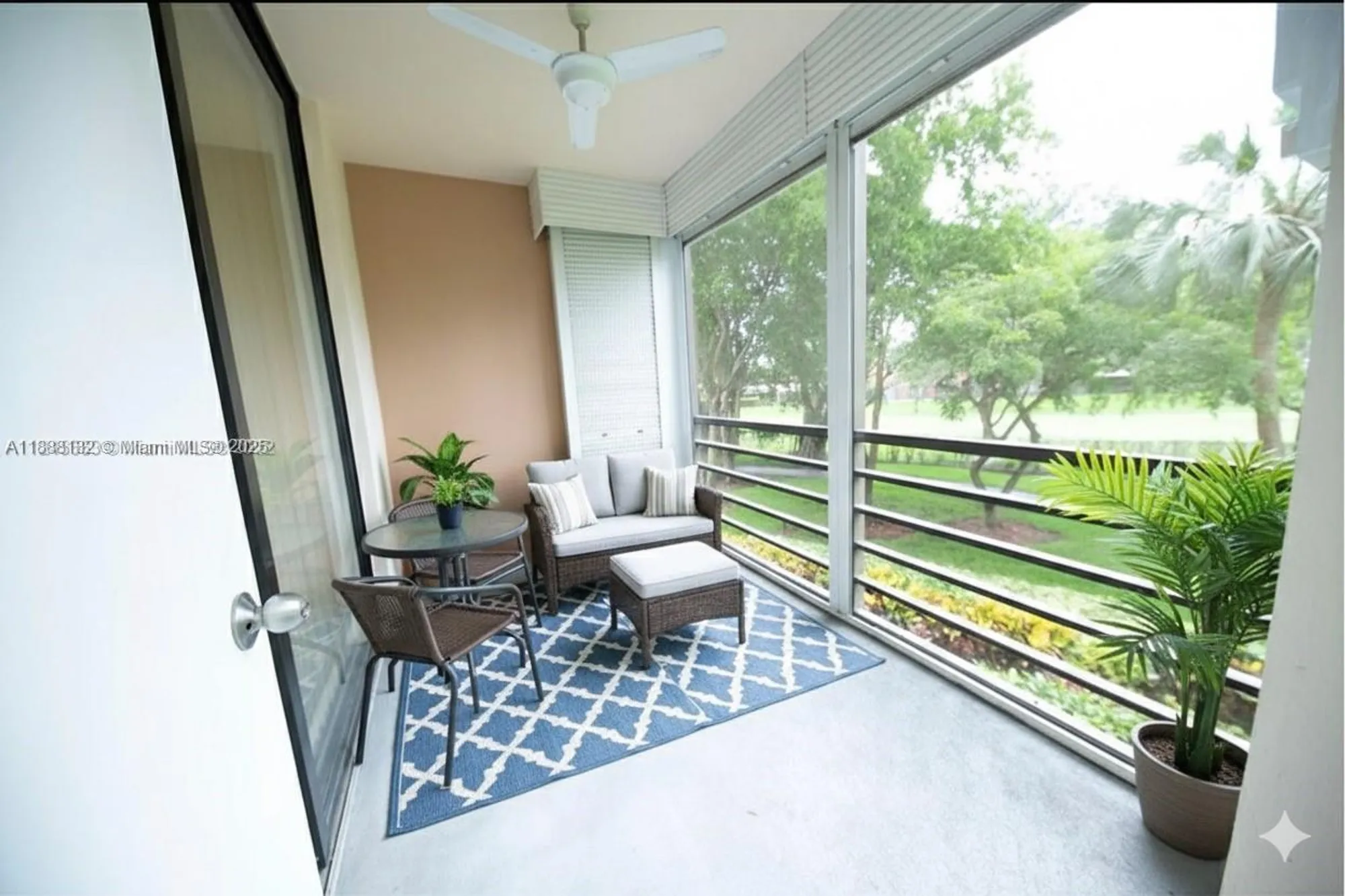 Property Slideshow image 7 of 8 | 1400 saint charles pl apt 222, Pembroke Pines, FL, 33026