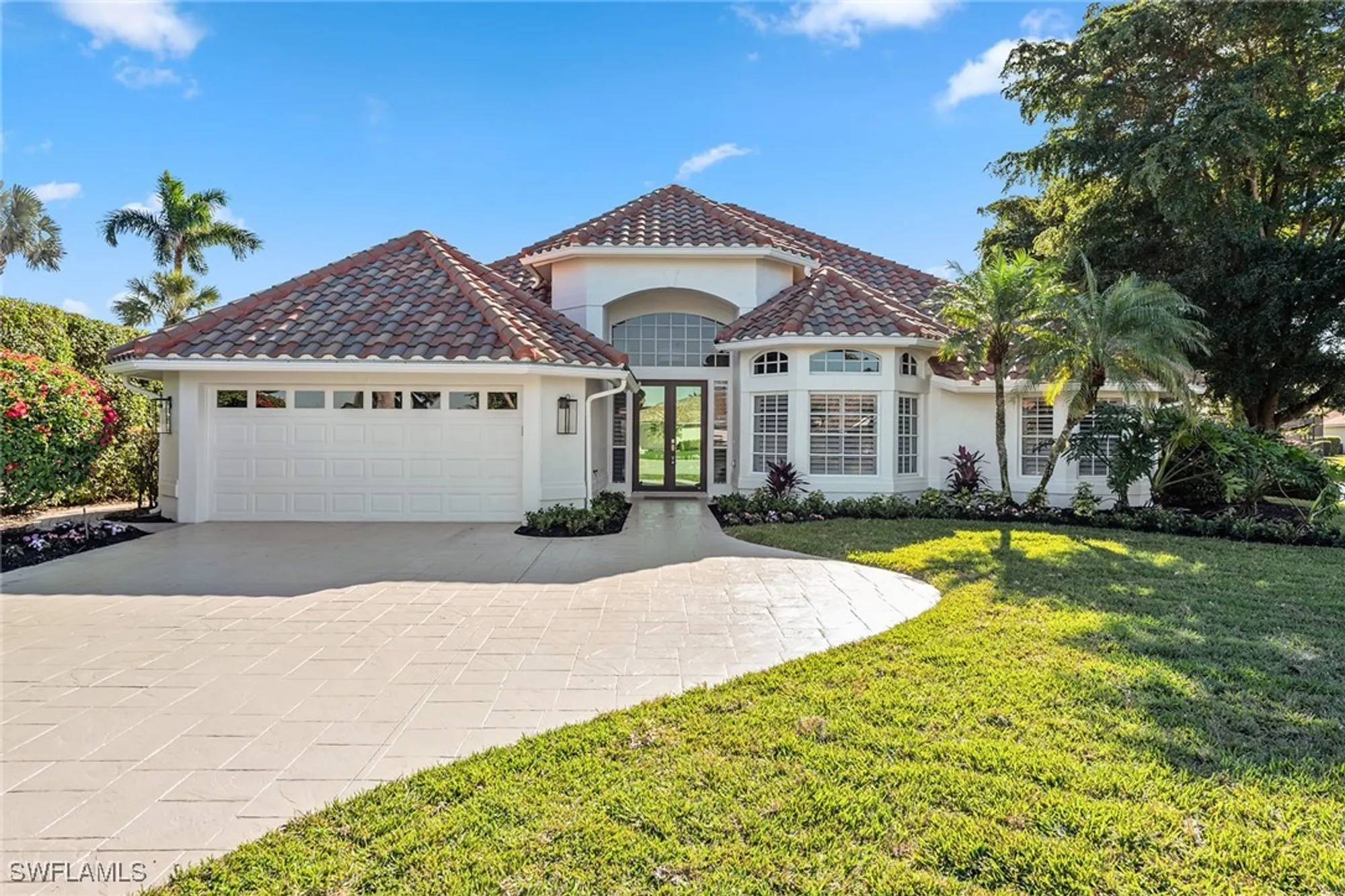 Property Slideshow image 2 of 23 | 8338 tuliptree pl, Naples, FL, 34113