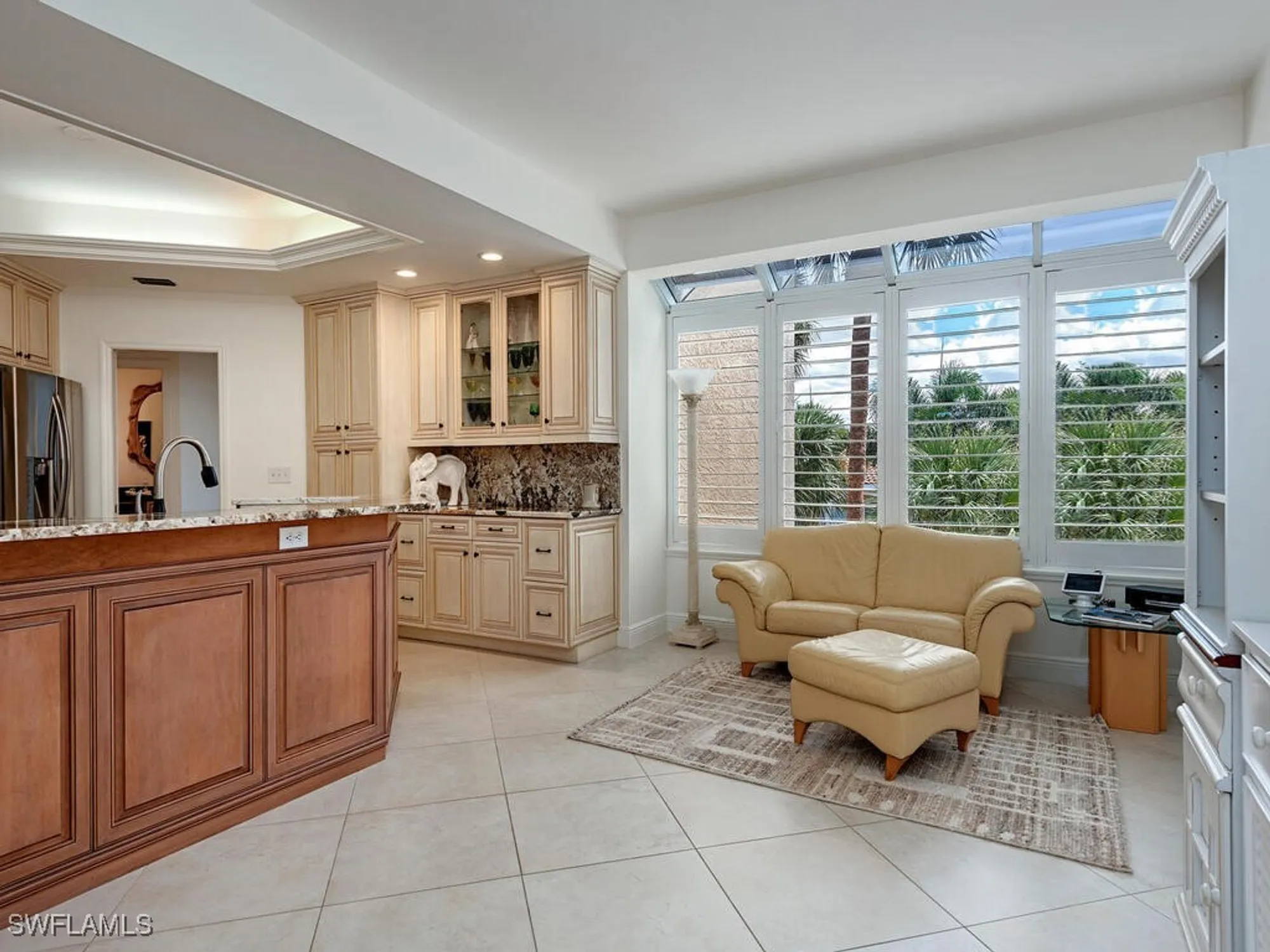 Property Slideshow image 3 of 26 | 8420 abbington cir b25, Naples, FL, 34108