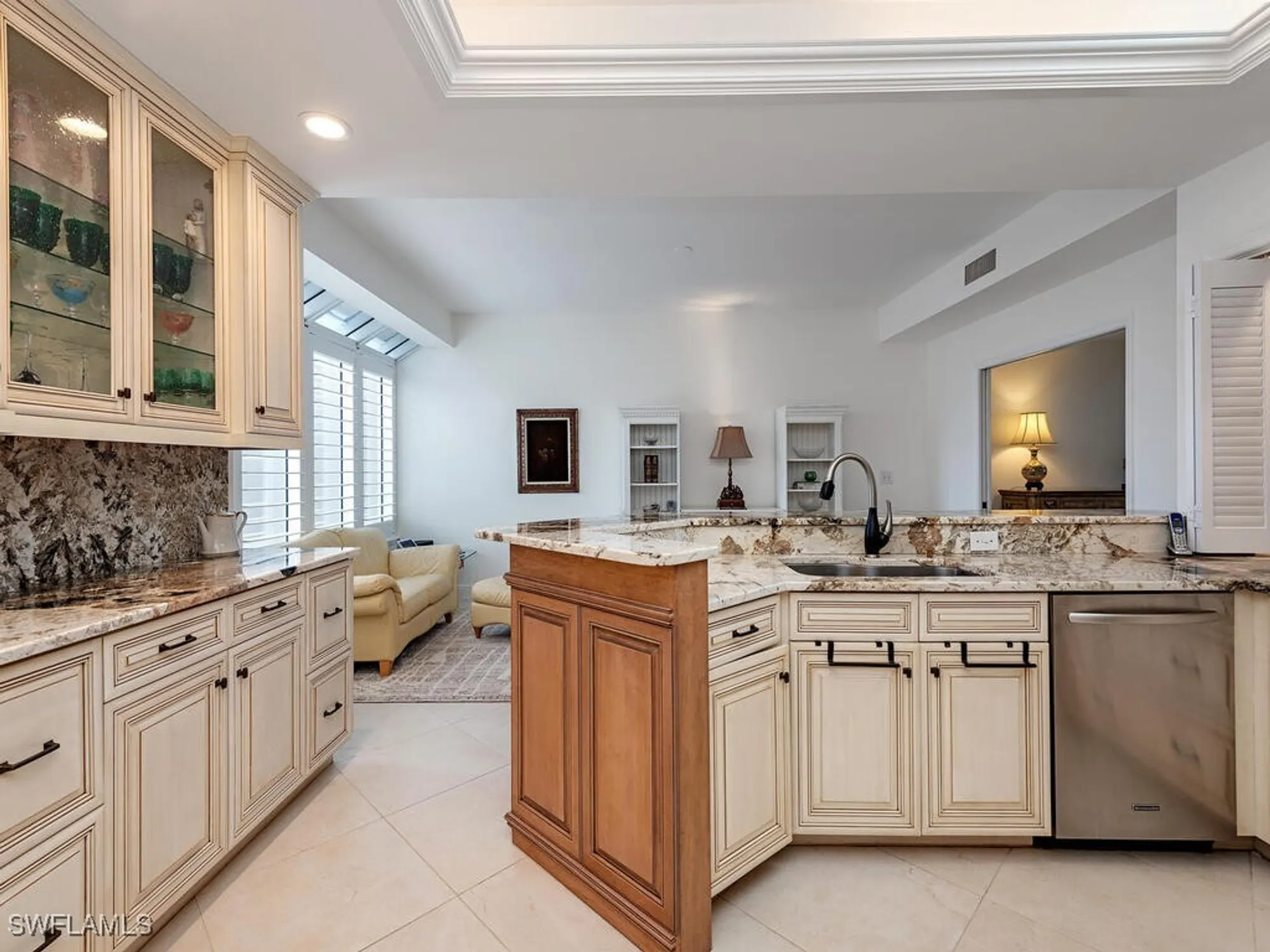 Property Slideshow image 4 of 26 | 8420 abbington cir b25, Naples, FL, 34108