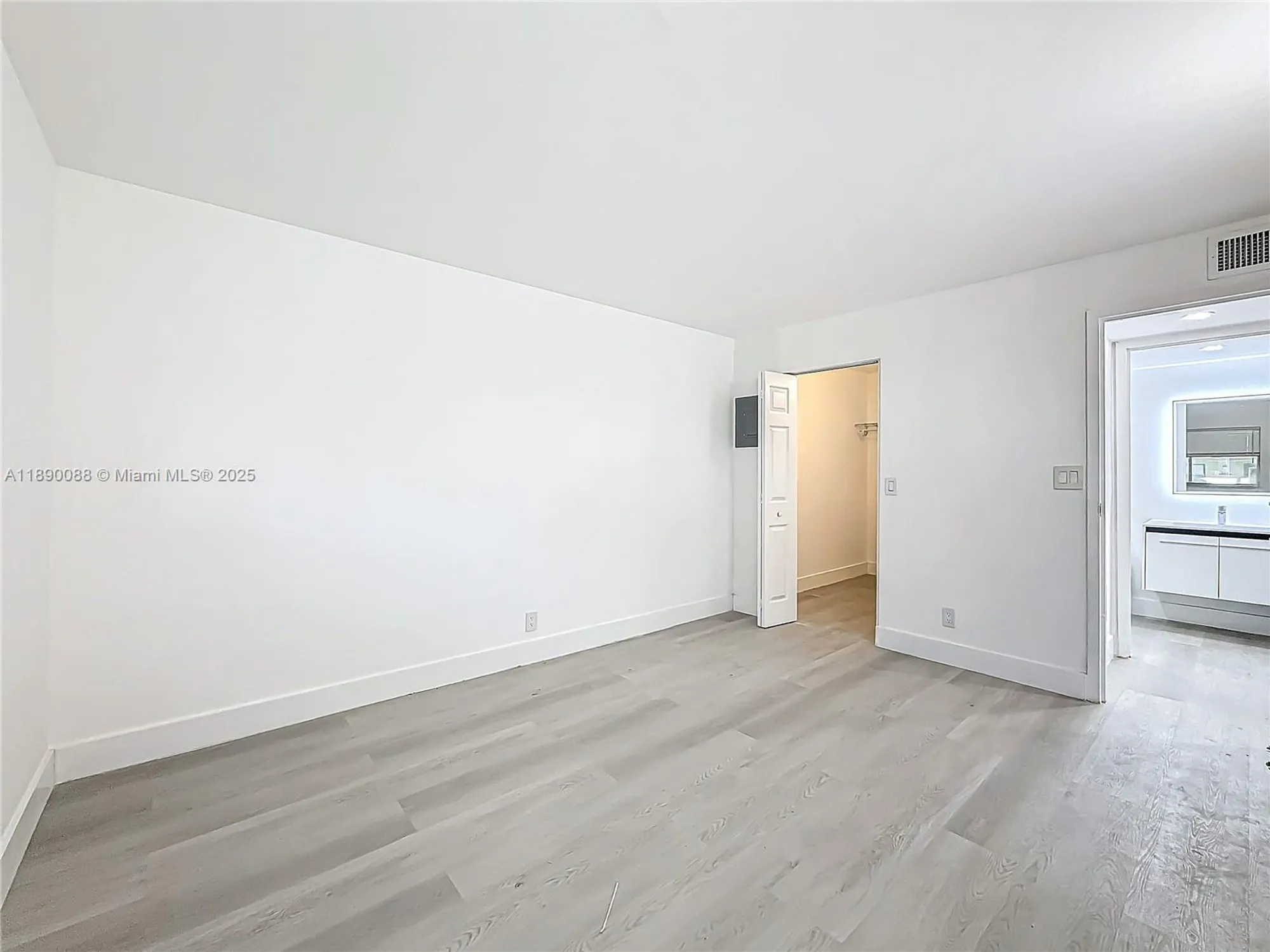 Property Slideshow image 23 of 89 | 260 monaco f f, Delray Beach, FL, 33446