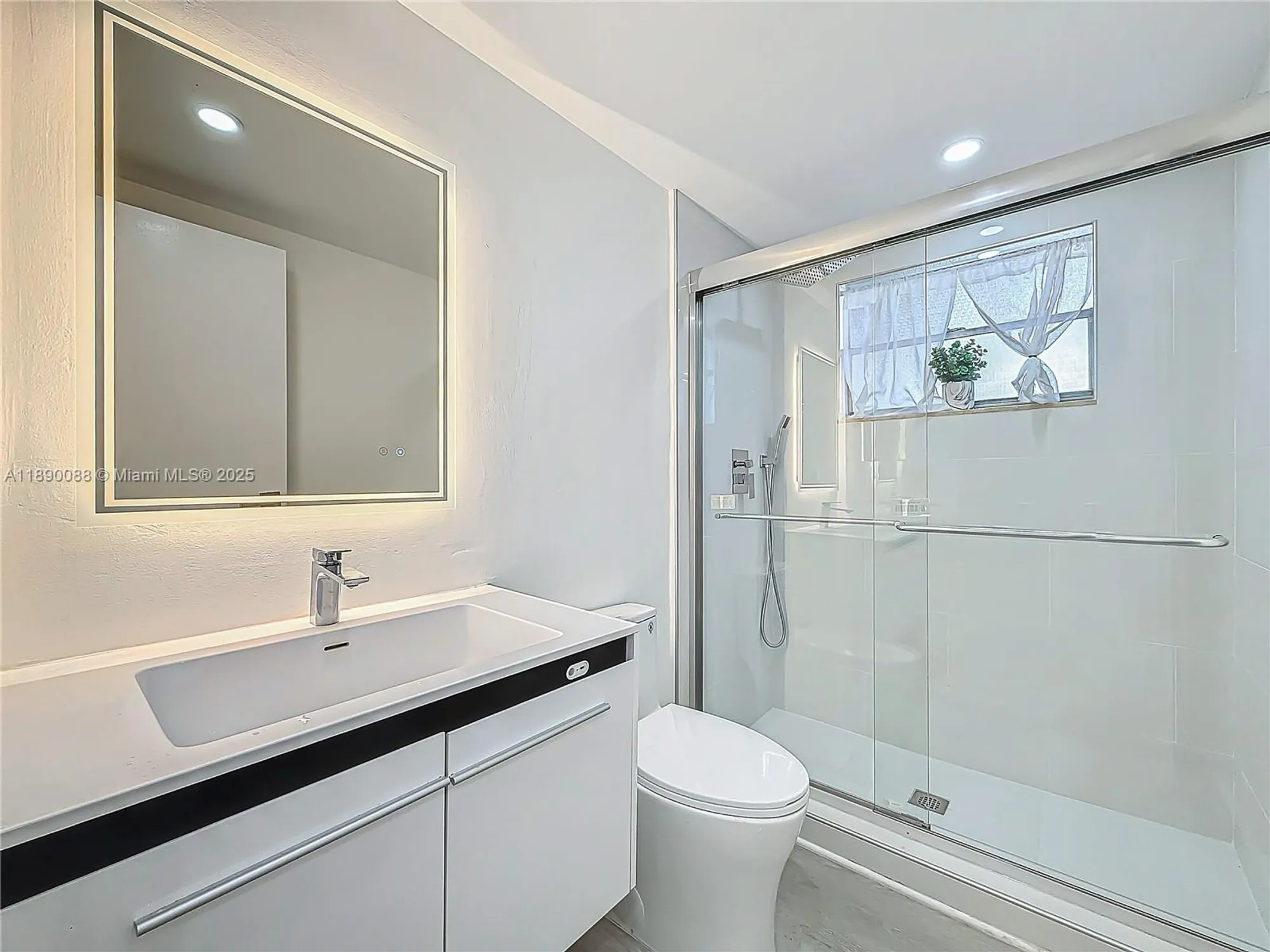 Property Slideshow image 30 of 89 | 260 monaco f f, Delray Beach, FL, 33446