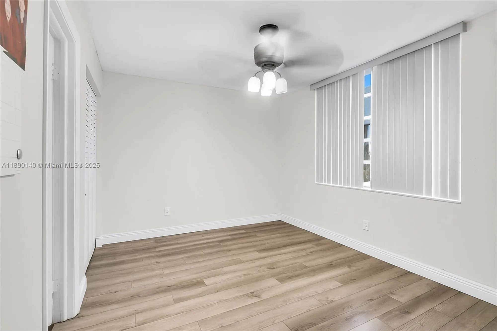 Property Slideshow image 15 of 33 | 1100 colony point cir 504, Pembroke Pines, FL, 33026