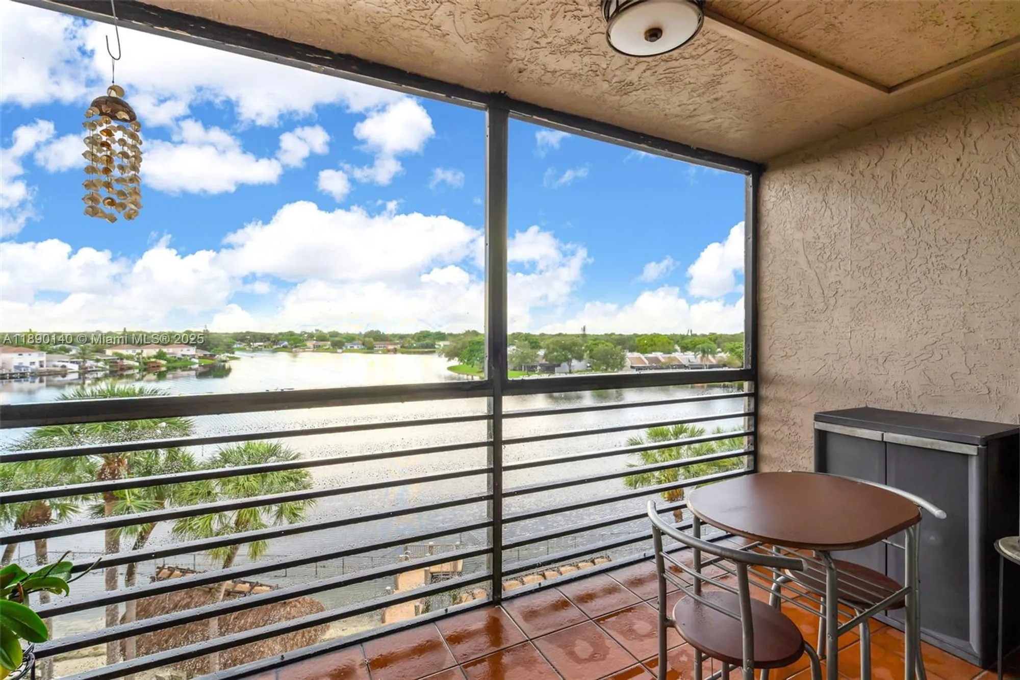 Property Slideshow image 19 of 33 | 1100 colony point cir 504, Pembroke Pines, FL, 33026