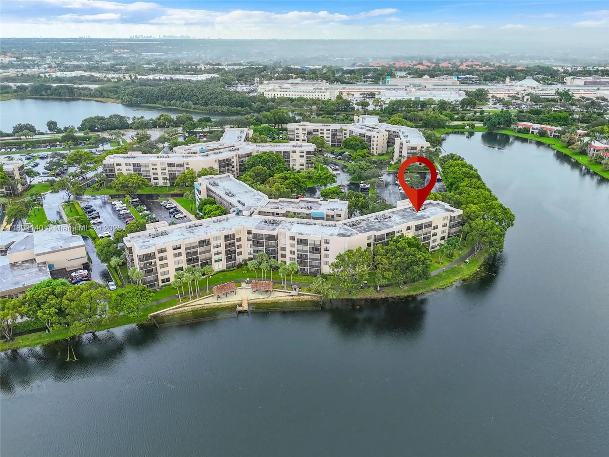 Property Slideshow image 27 of 33 | 1100 colony point cir 504, Pembroke Pines, FL, 33026