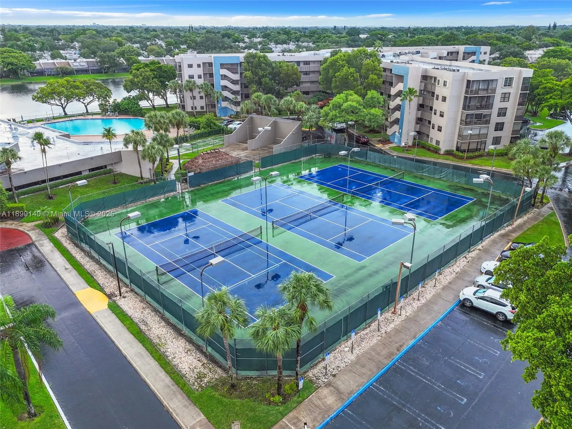 Property Slideshow image 33 of 33 | 1100 colony point cir 504, Pembroke Pines, FL, 33026