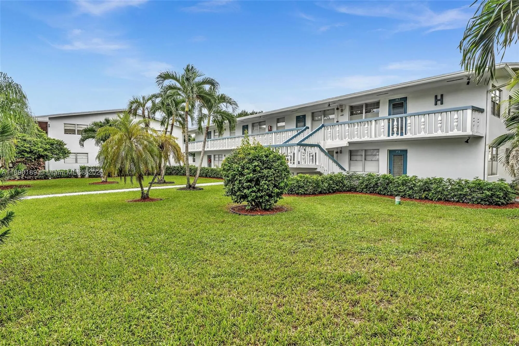 Property Slideshow image 1 of 35 | 160 markham h # 160, Deerfield Beach, FL, 33442
