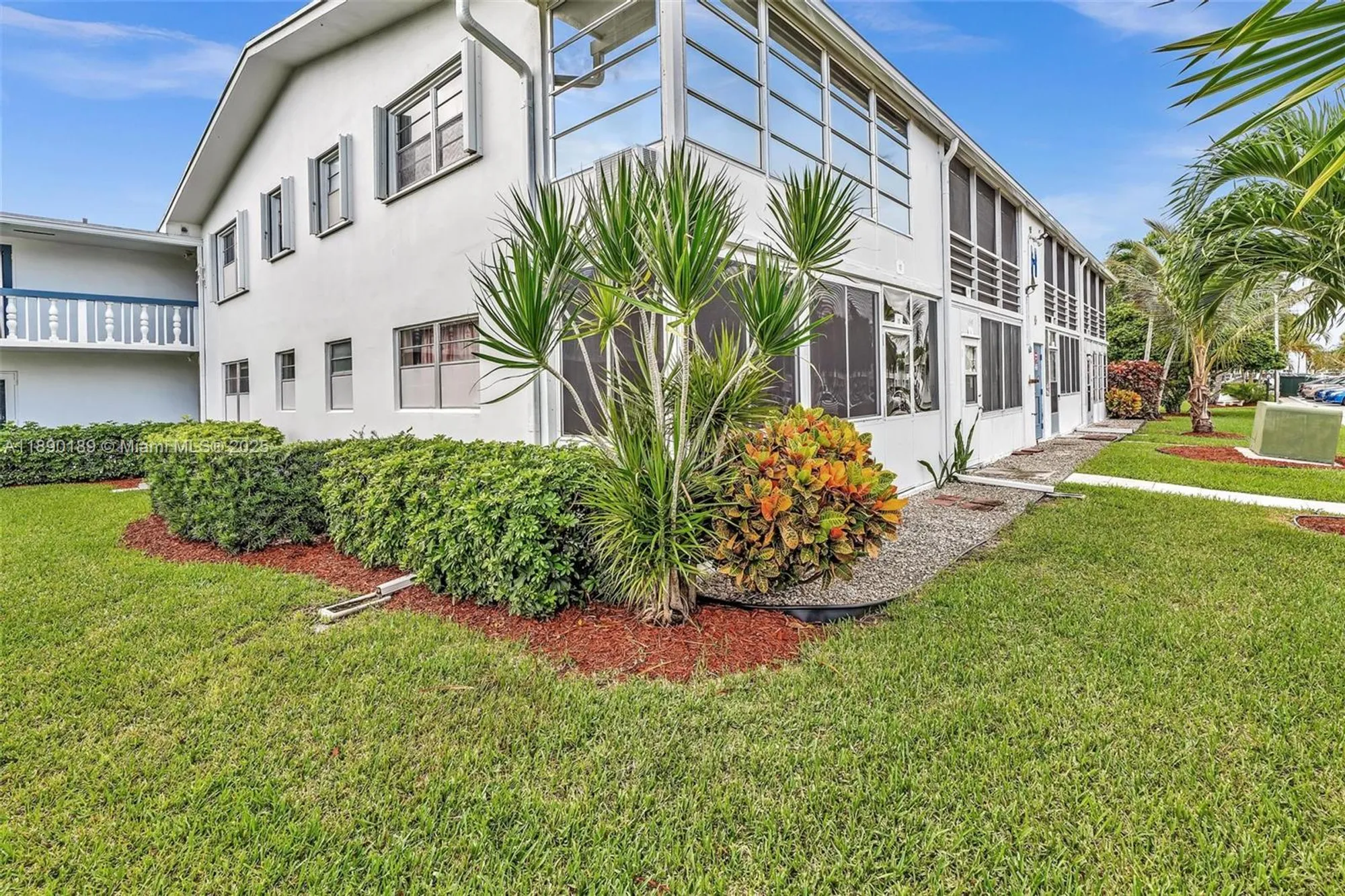 Property Slideshow image 3 of 35 | 160 markham h # 160, Deerfield Beach, FL, 33442