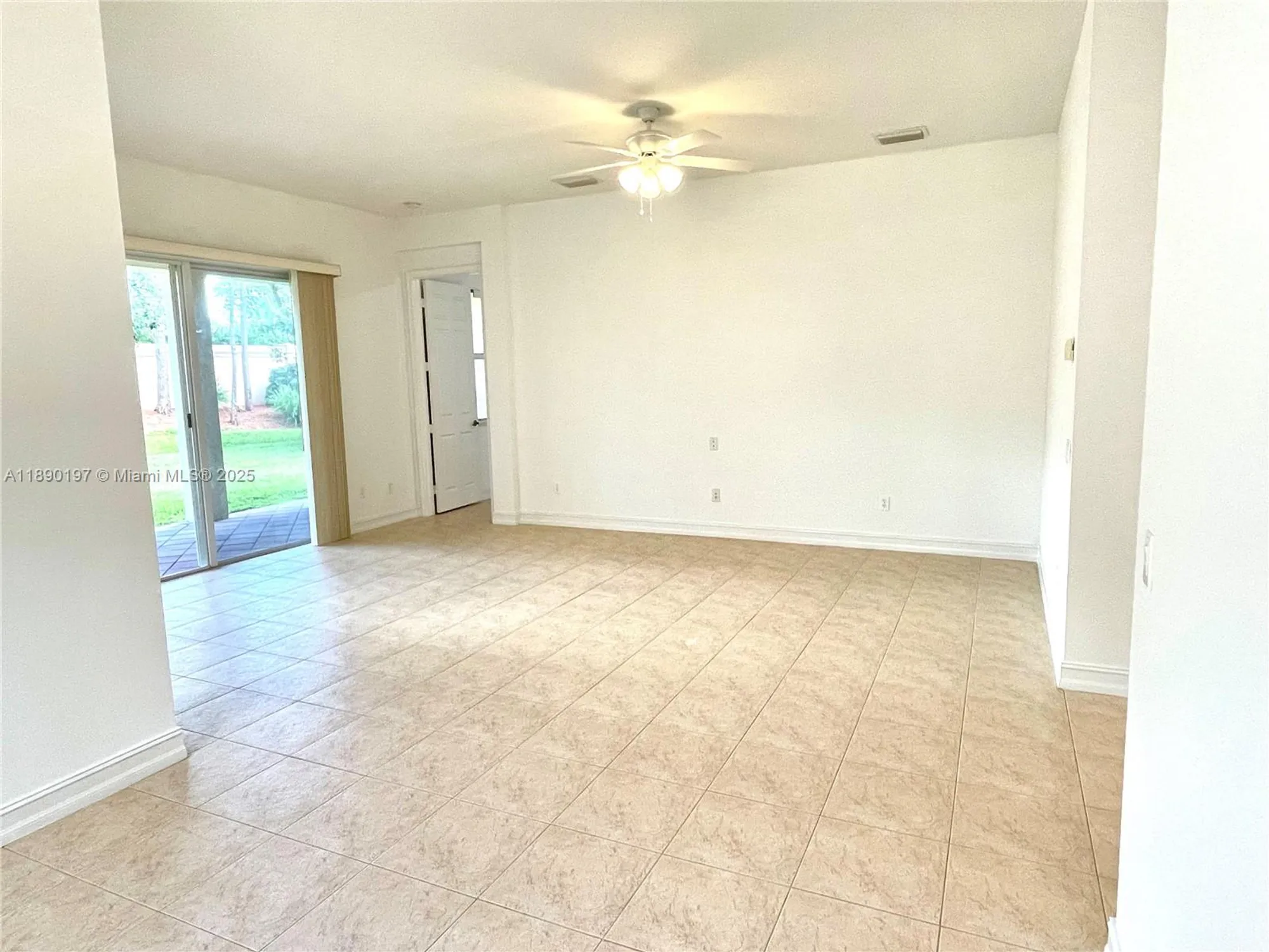 Property Slideshow image 14 of 55 | 6843 montrose way, Boynton Beach, FL, 33437