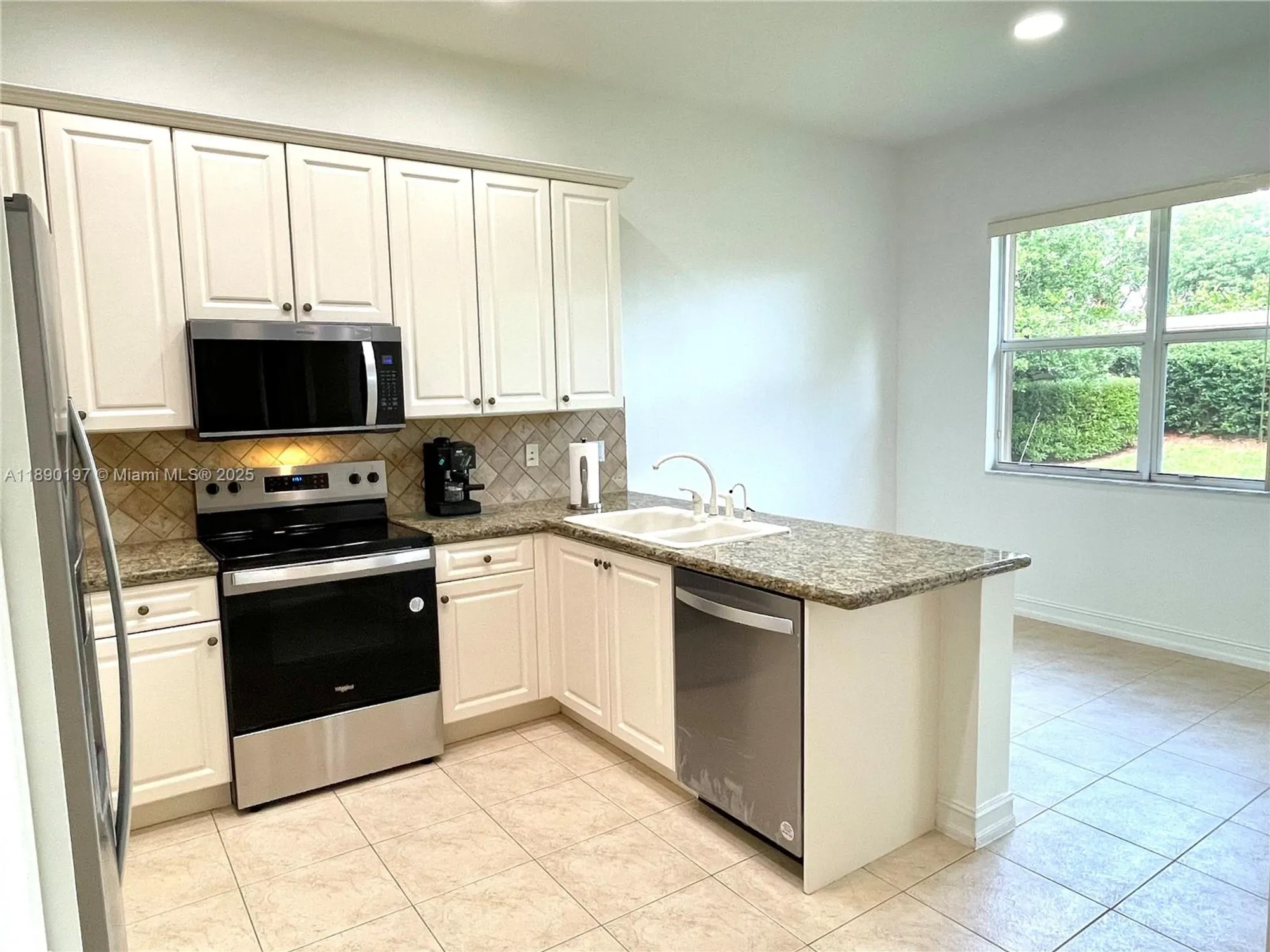 Property Slideshow image 16 of 55 | 6843 montrose way, Boynton Beach, FL, 33437