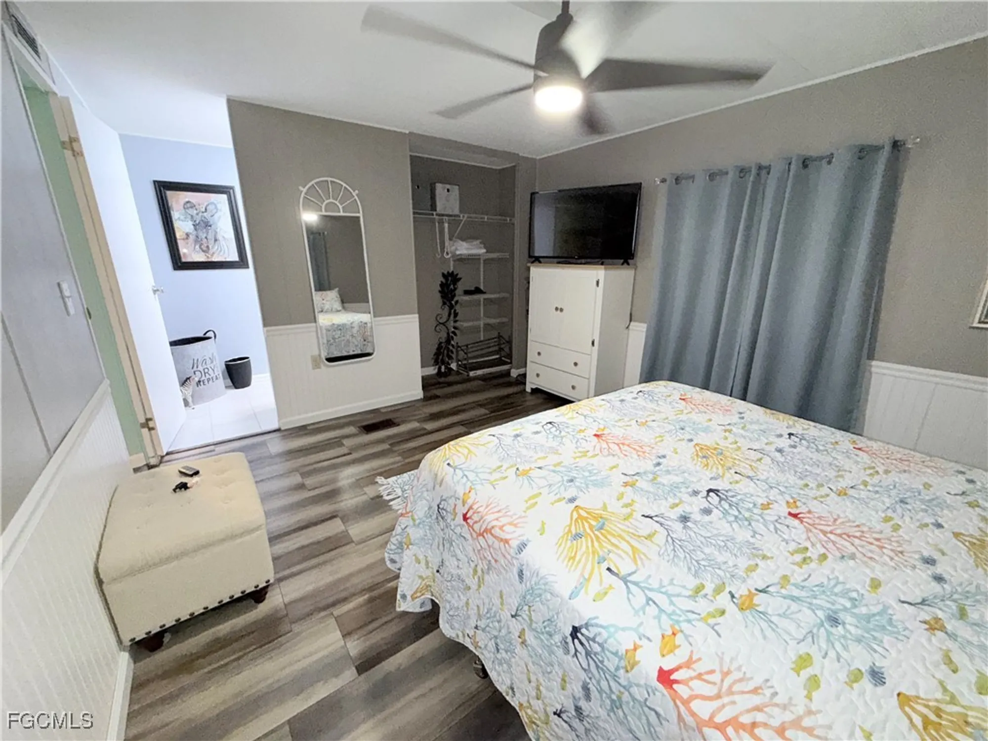 Property Slideshow image 27 of 48 | 5508 ben franklin ln, North Fort Myers, FL, 33917
