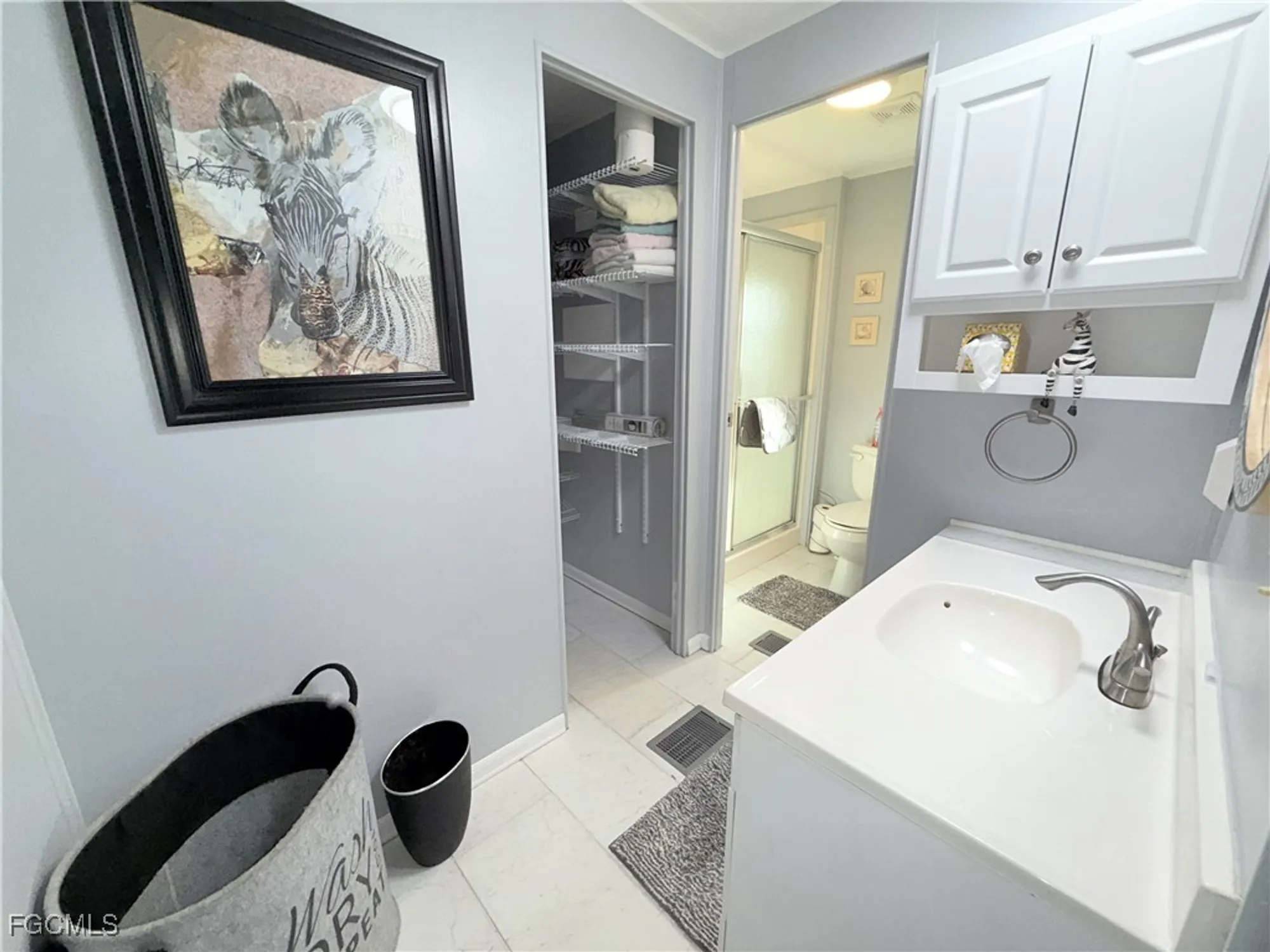 Property Slideshow image 28 of 48 | 5508 ben franklin ln, North Fort Myers, FL, 33917