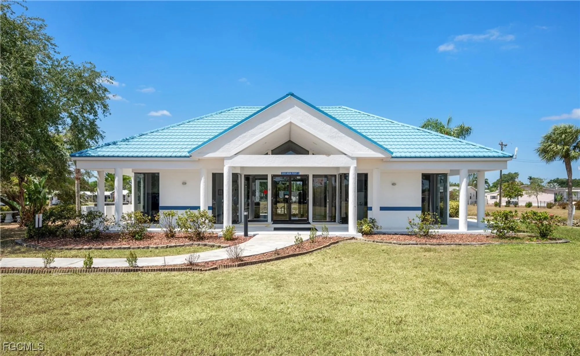 Property Slideshow image 39 of 48 | 5508 ben franklin ln, North Fort Myers, FL, 33917