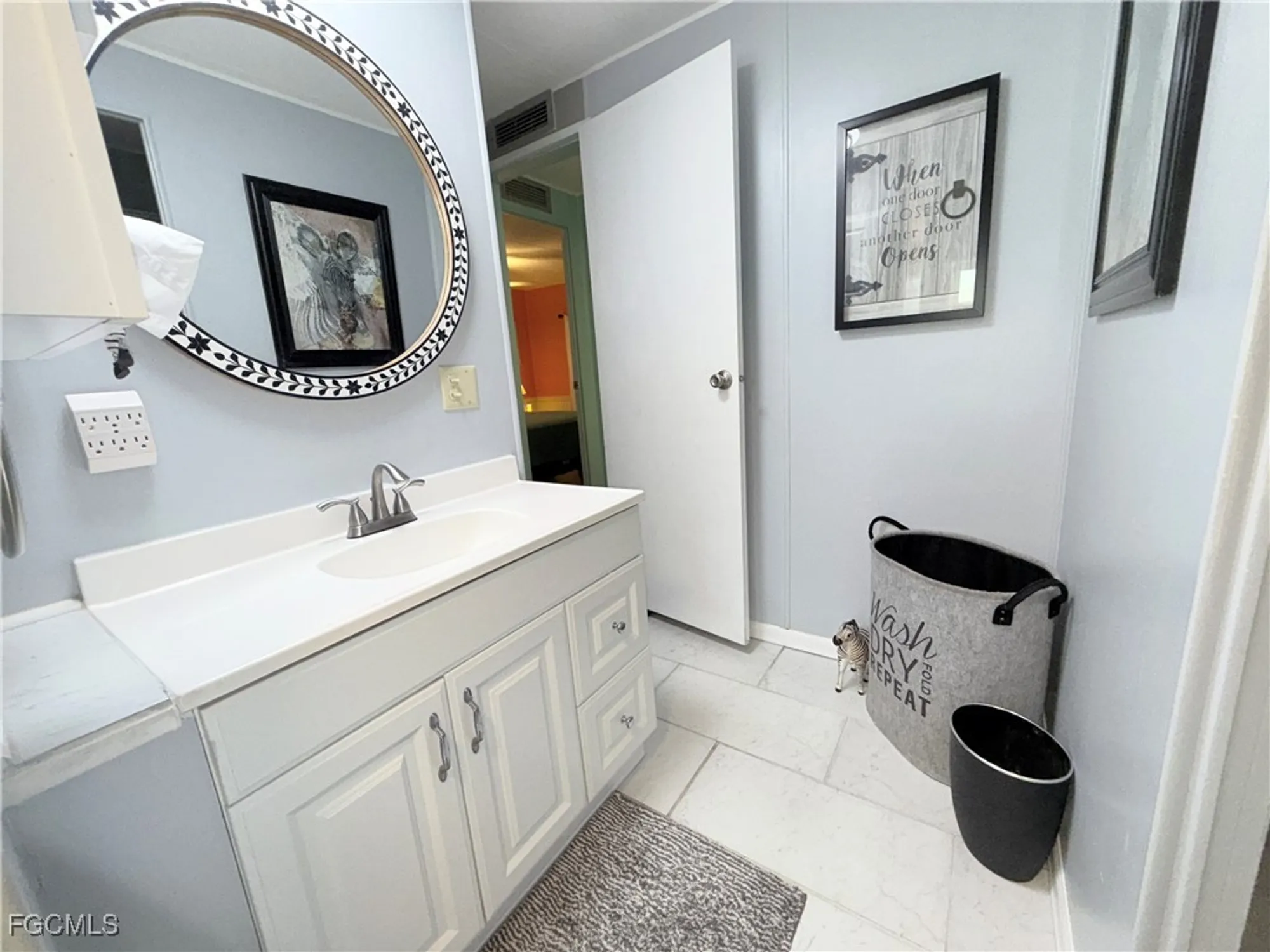 Property Slideshow image 30 of 48 | 5508 ben franklin ln, North Fort Myers, FL, 33917