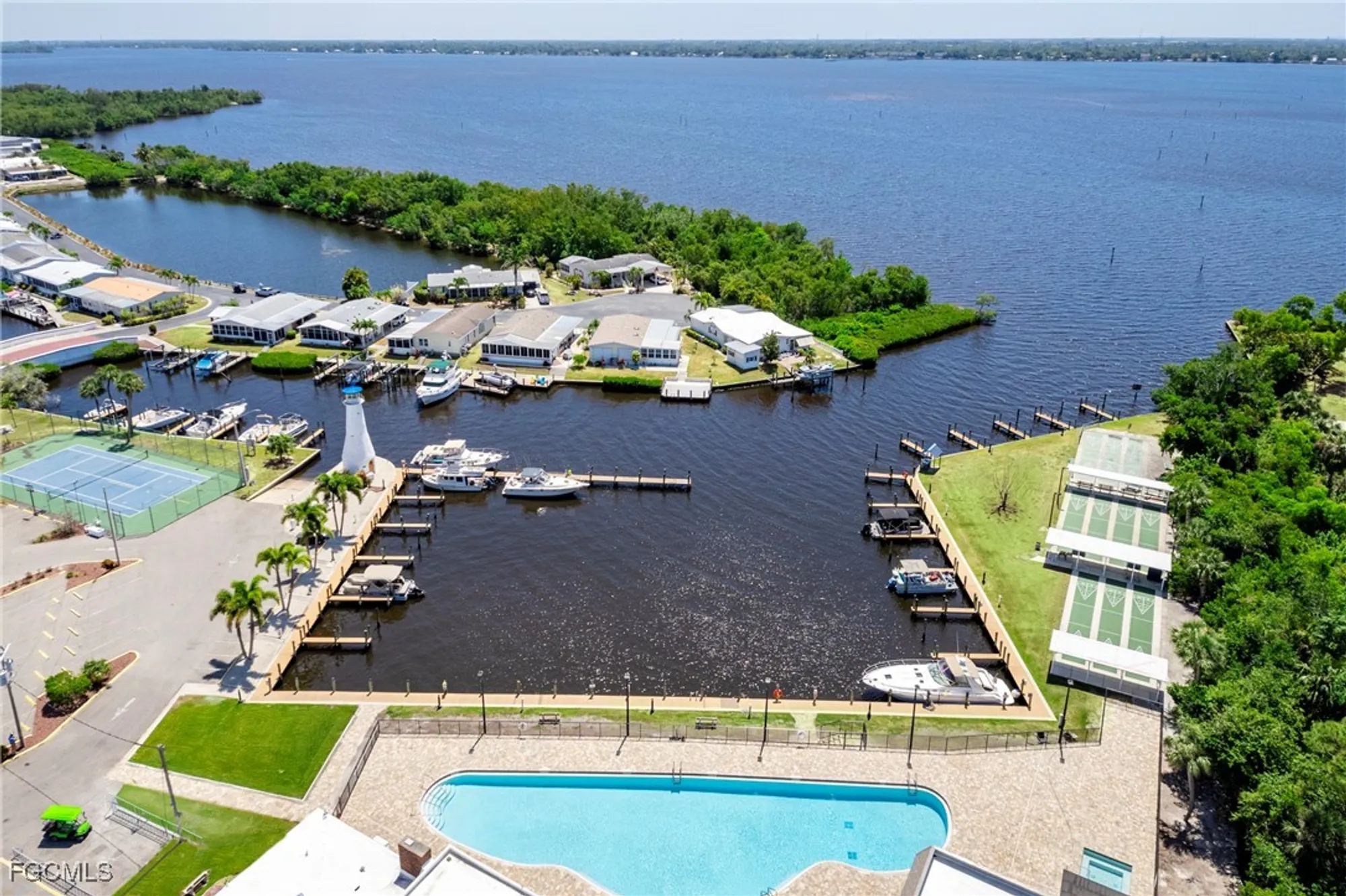 Property Slideshow image 44 of 48 | 5508 ben franklin ln, North Fort Myers, FL, 33917