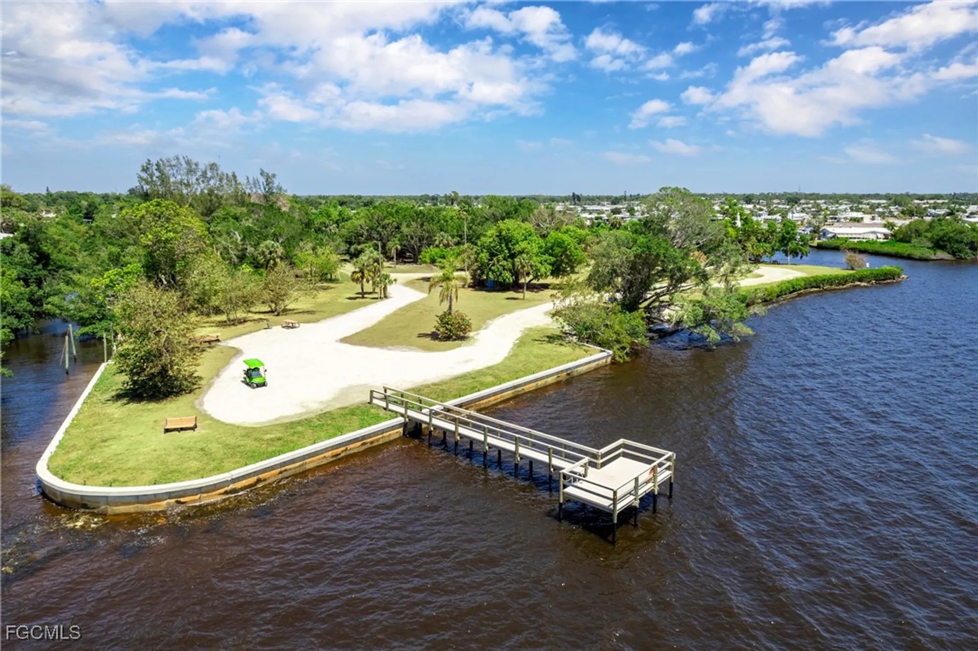 Property Slideshow image 43 of 48 | 5508 ben franklin ln, North Fort Myers, FL, 33917