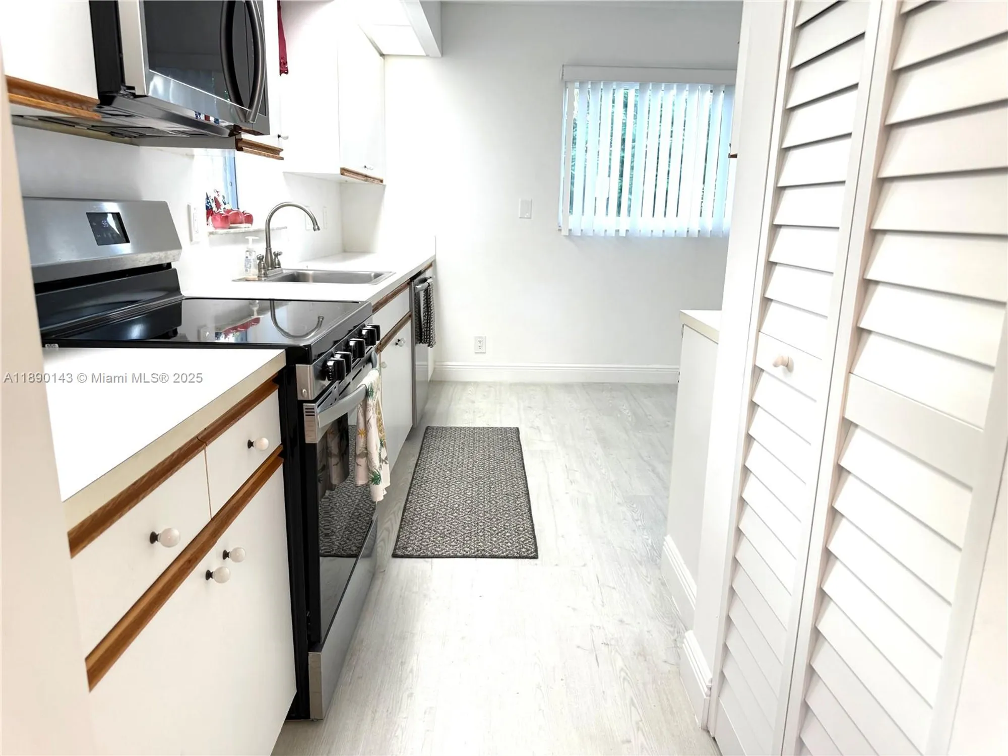 Property Slideshow image 14 of 46 | 1602 abaco dr k2, Coconut Creek, FL, 33066