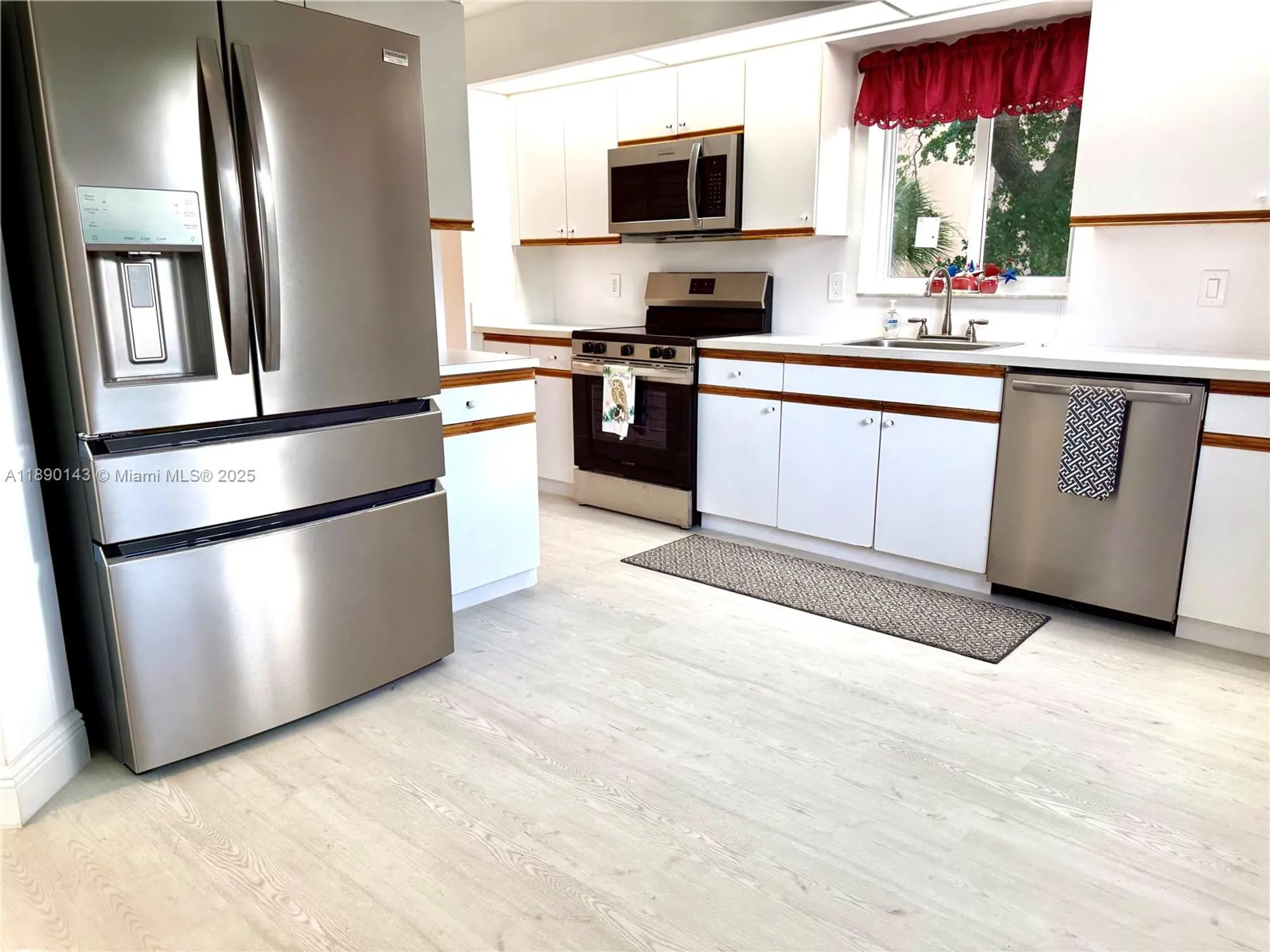 Property Slideshow image 11 of 46 | 1602 abaco dr k2, Coconut Creek, FL, 33066