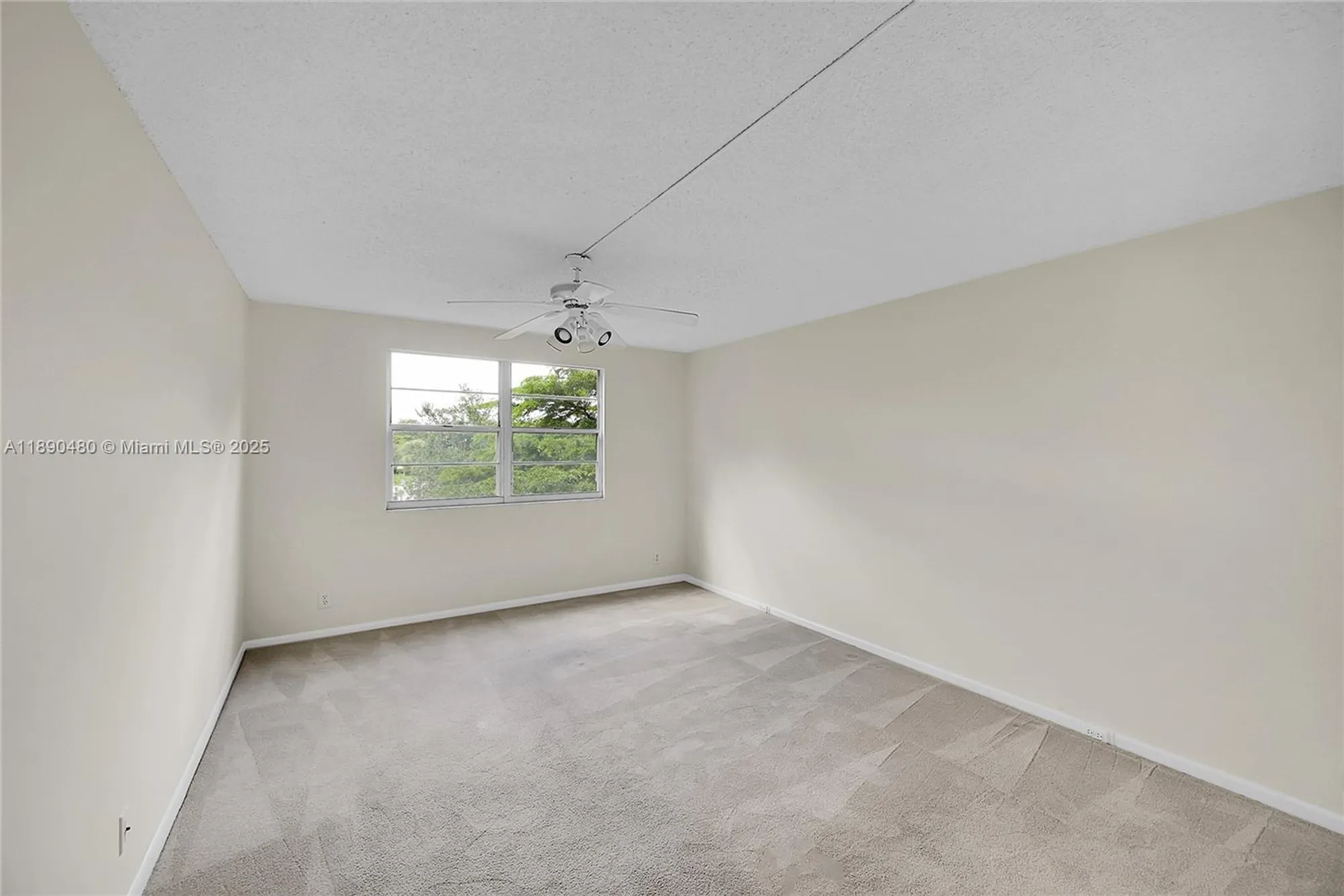 Property Slideshow image 14 of 41 | 1604 abaco dr b3, Coconut Creek, FL, 33066