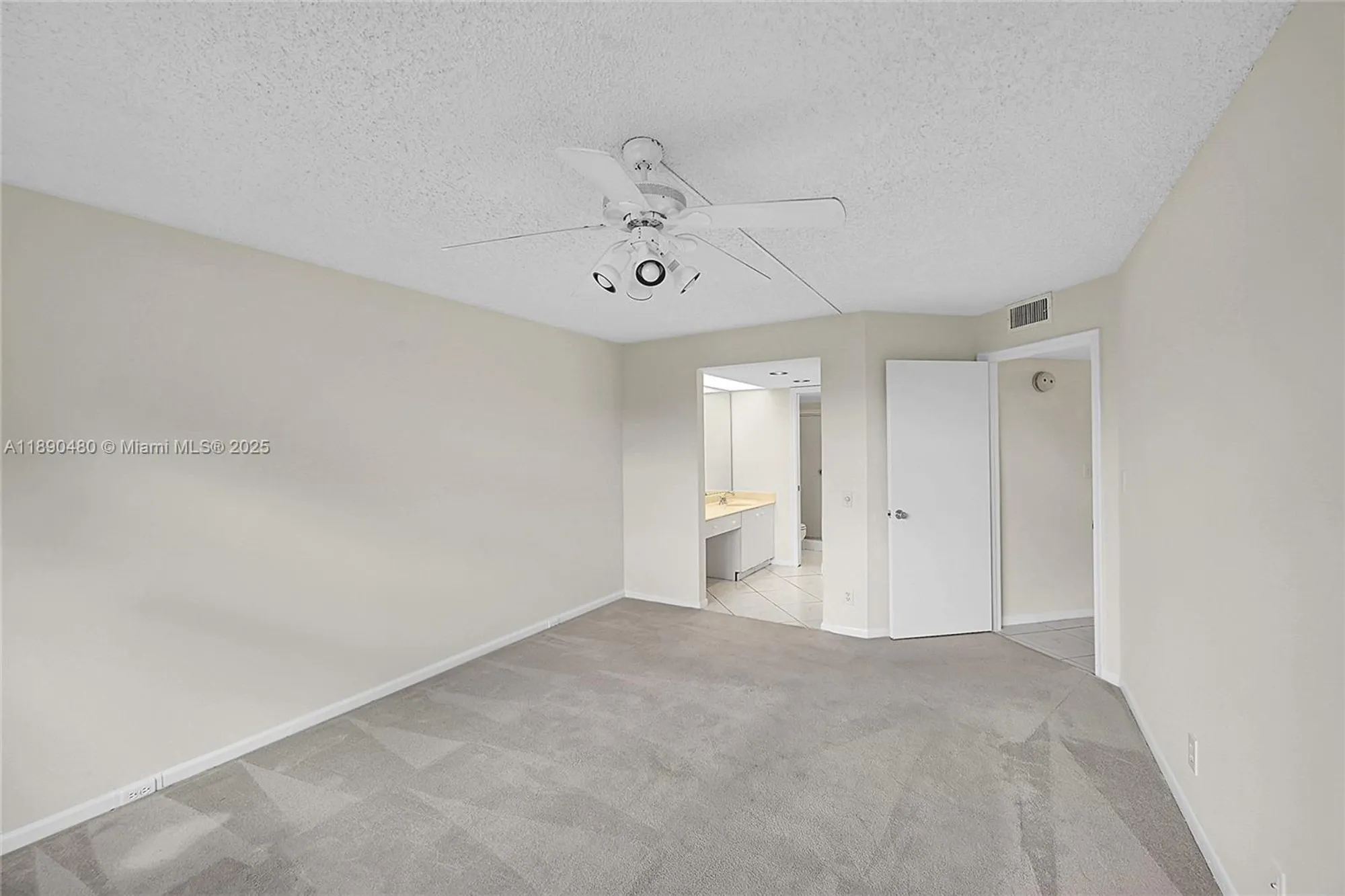 Property Slideshow image 15 of 41 | 1604 abaco dr b3, Coconut Creek, FL, 33066