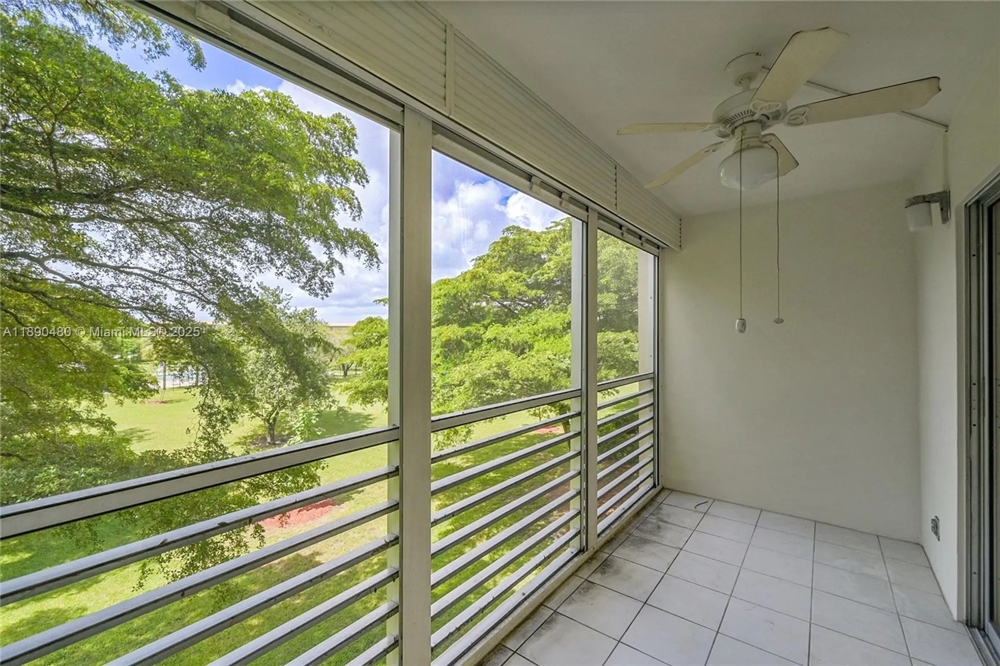 Property Slideshow image 24 of 41 | 1604 abaco dr b3, Coconut Creek, FL, 33066