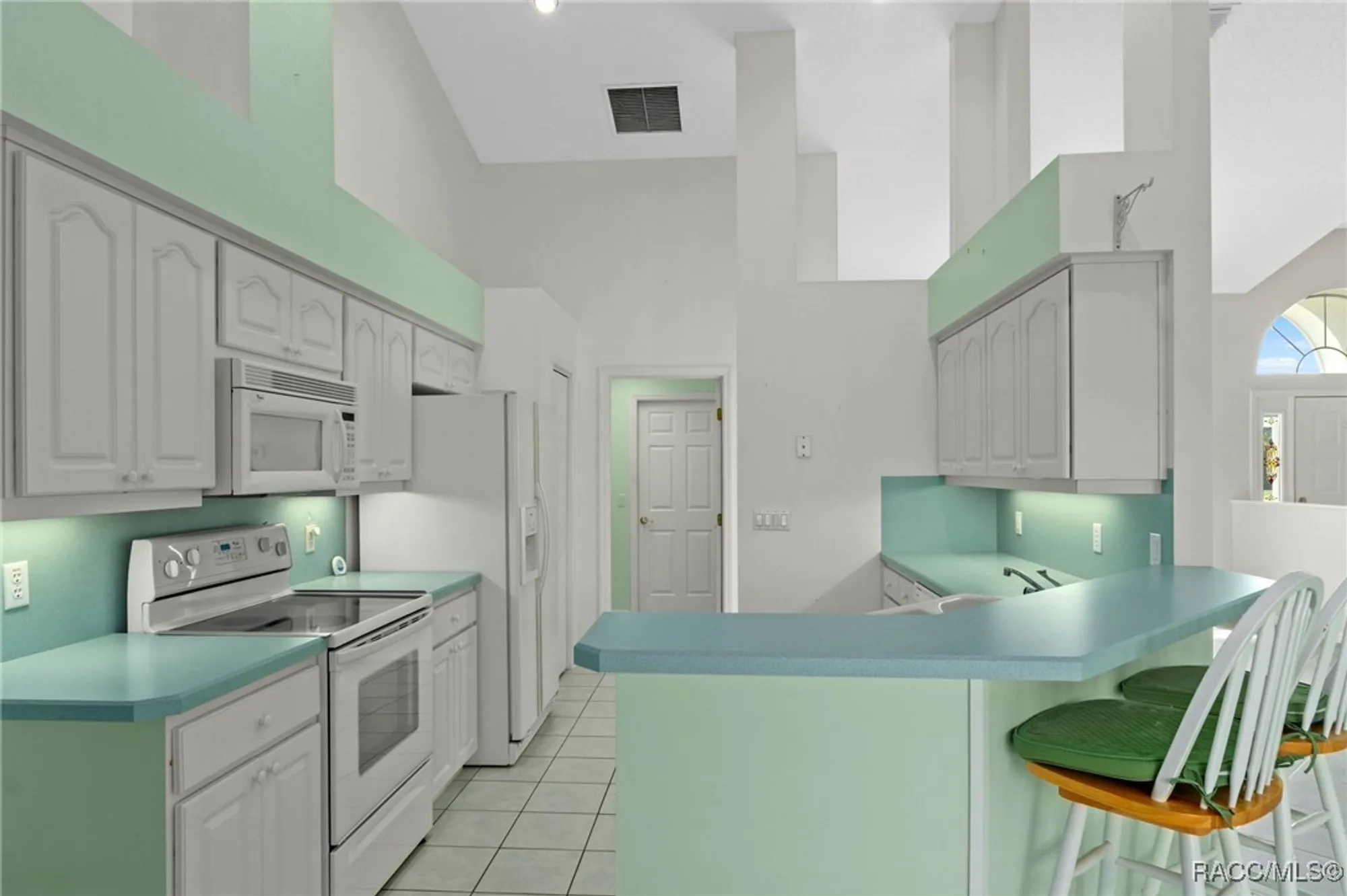 Property Slideshow image 13 of 76 | 3825 e arbor lakes dr, Hernando, FL, 34442