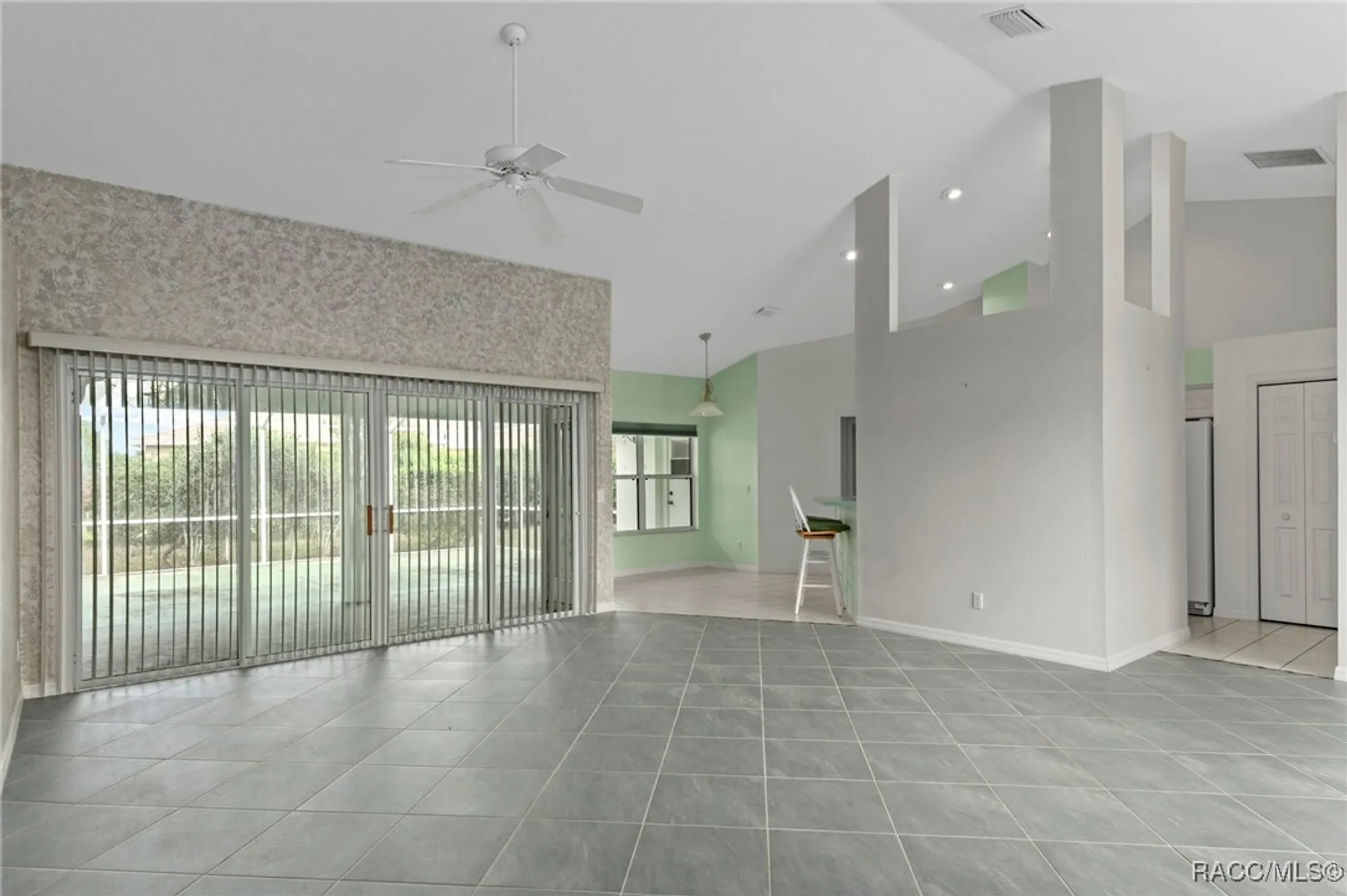 Property Slideshow image 3 of 76 | 3825 e arbor lakes dr, Hernando, FL, 34442