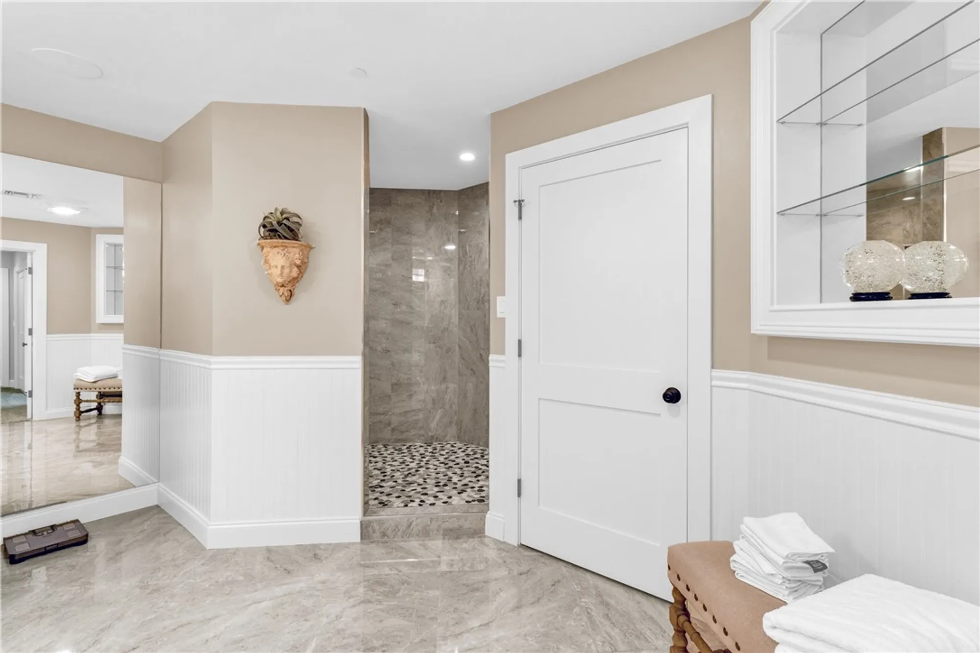 Property Slideshow image 15 of 36 | 5320 w harbor village dr apt 201, Vero Beach, FL, 32967