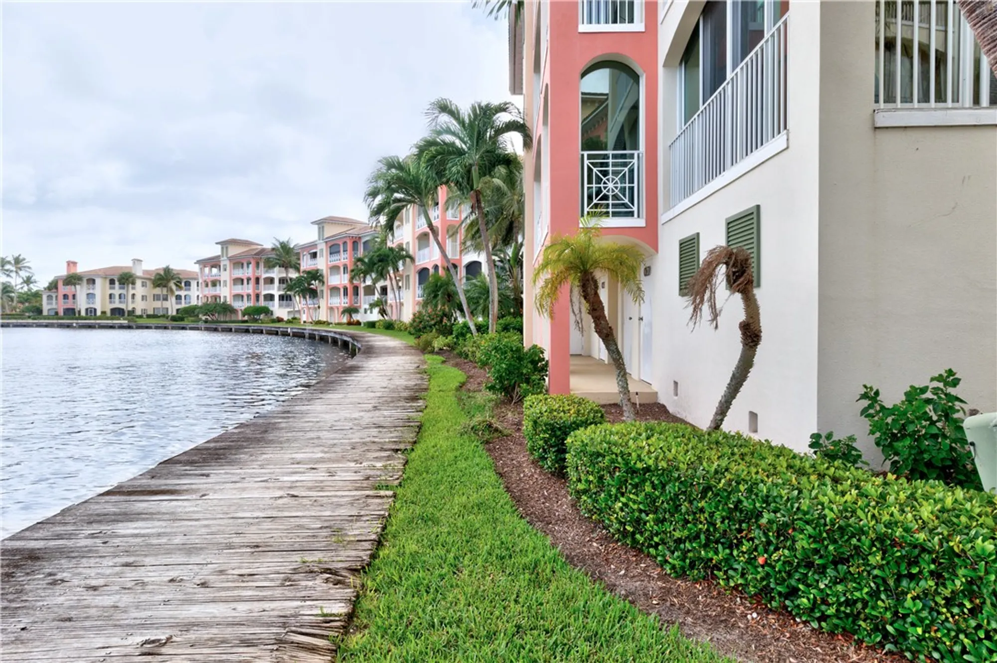 Property Slideshow image 28 of 36 | 5320 w harbor village dr apt 201, Vero Beach, FL, 32967