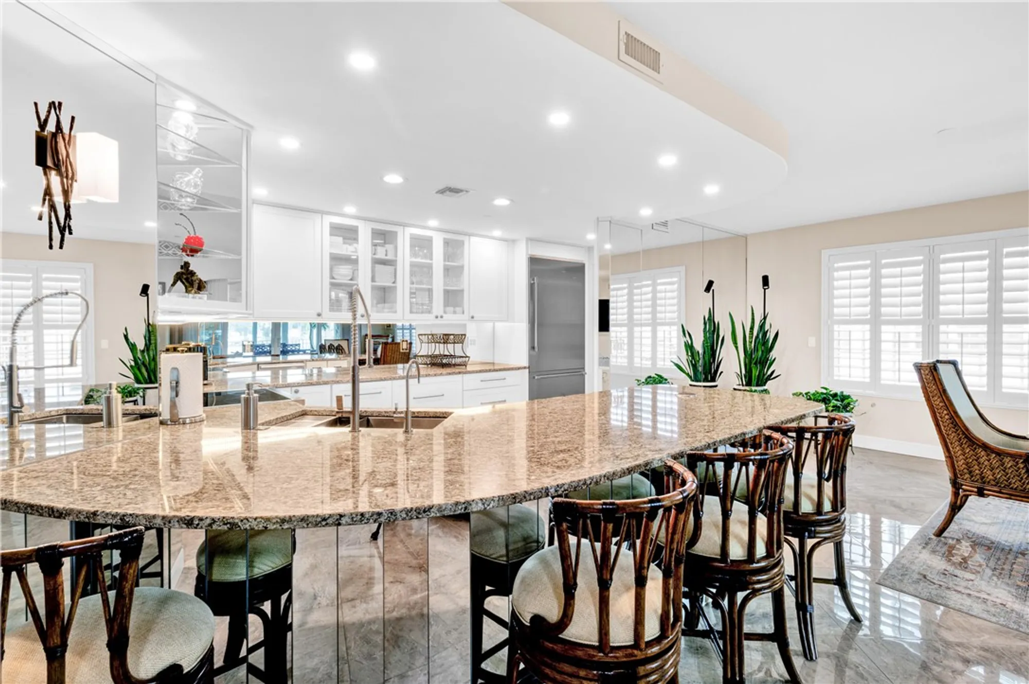 Property Slideshow image 5 of 36 | 5320 w harbor village dr apt 201, Vero Beach, FL, 32967