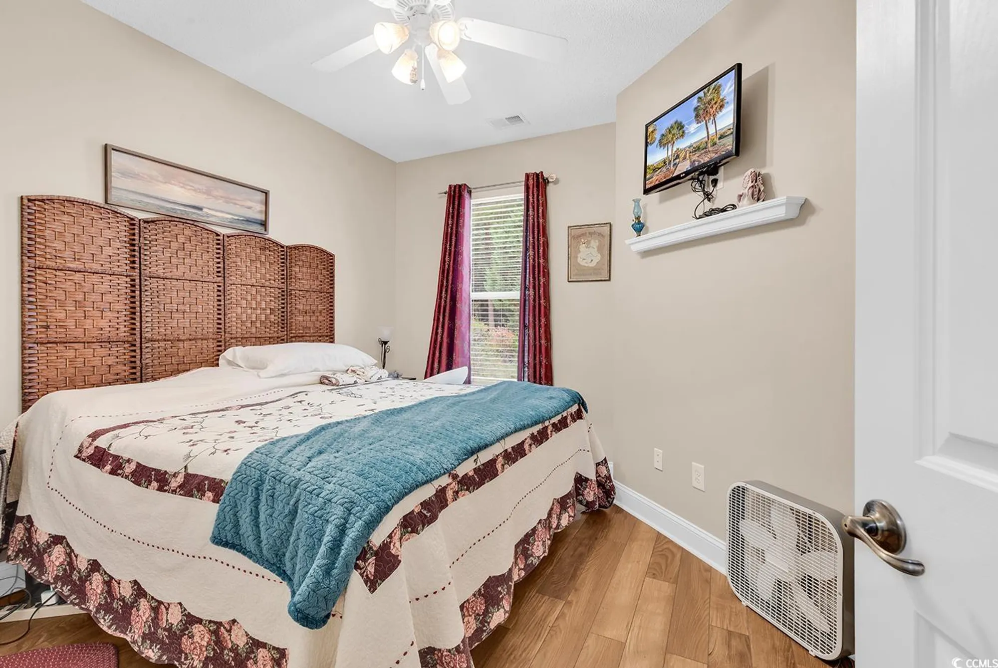 Property Slideshow image 6 of 40 | 827 helms way, Conway, SC, 29526